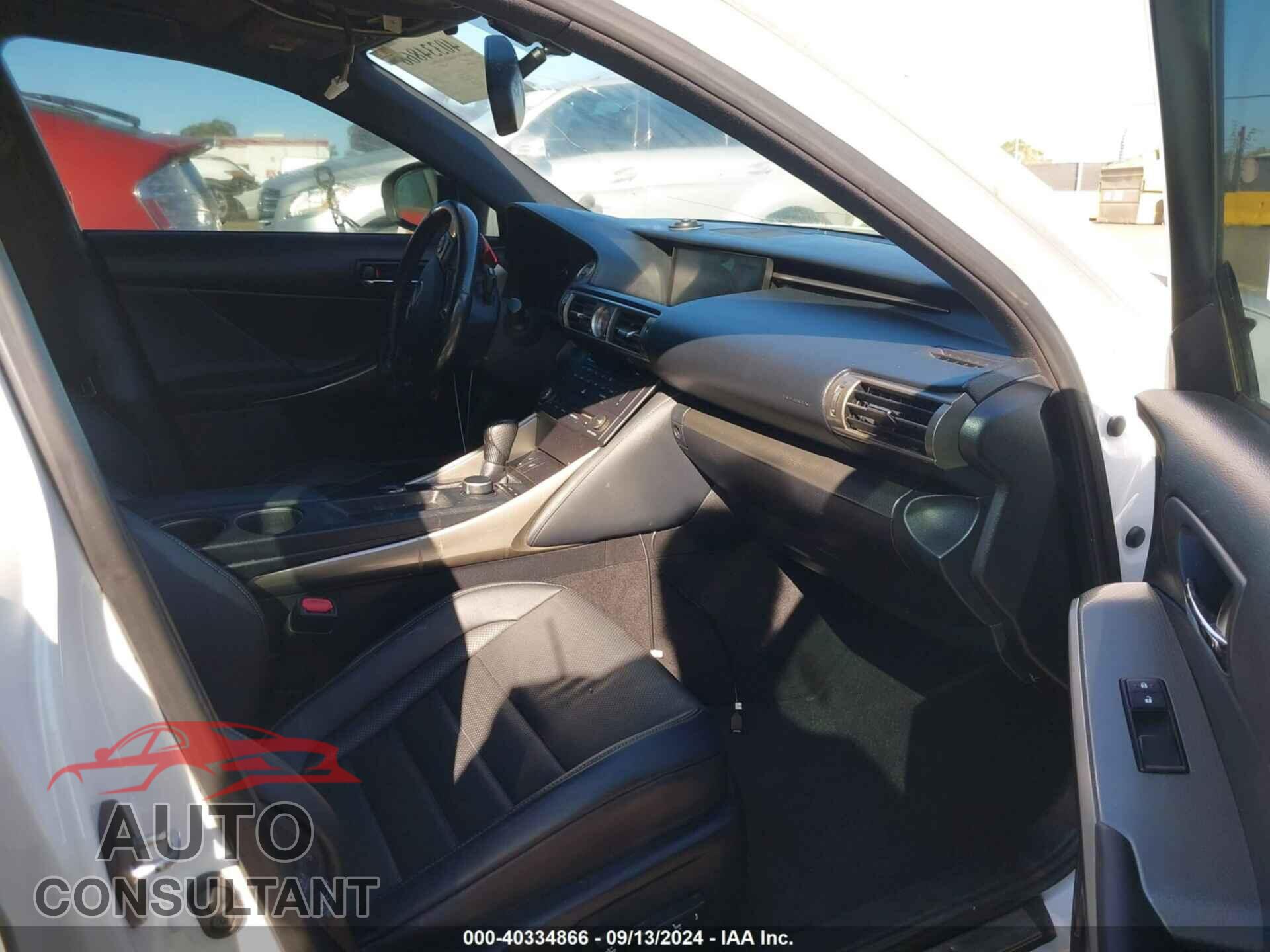 LEXUS IS 200T 2016 - JTHBA1D23G5020780