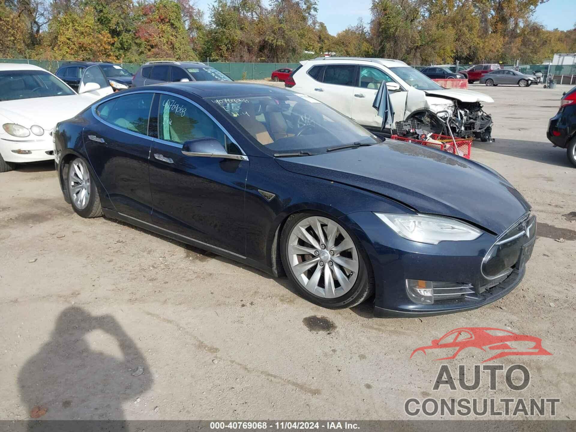 TESLA MODEL S 2013 - 5YJSA1CN3DFP08883