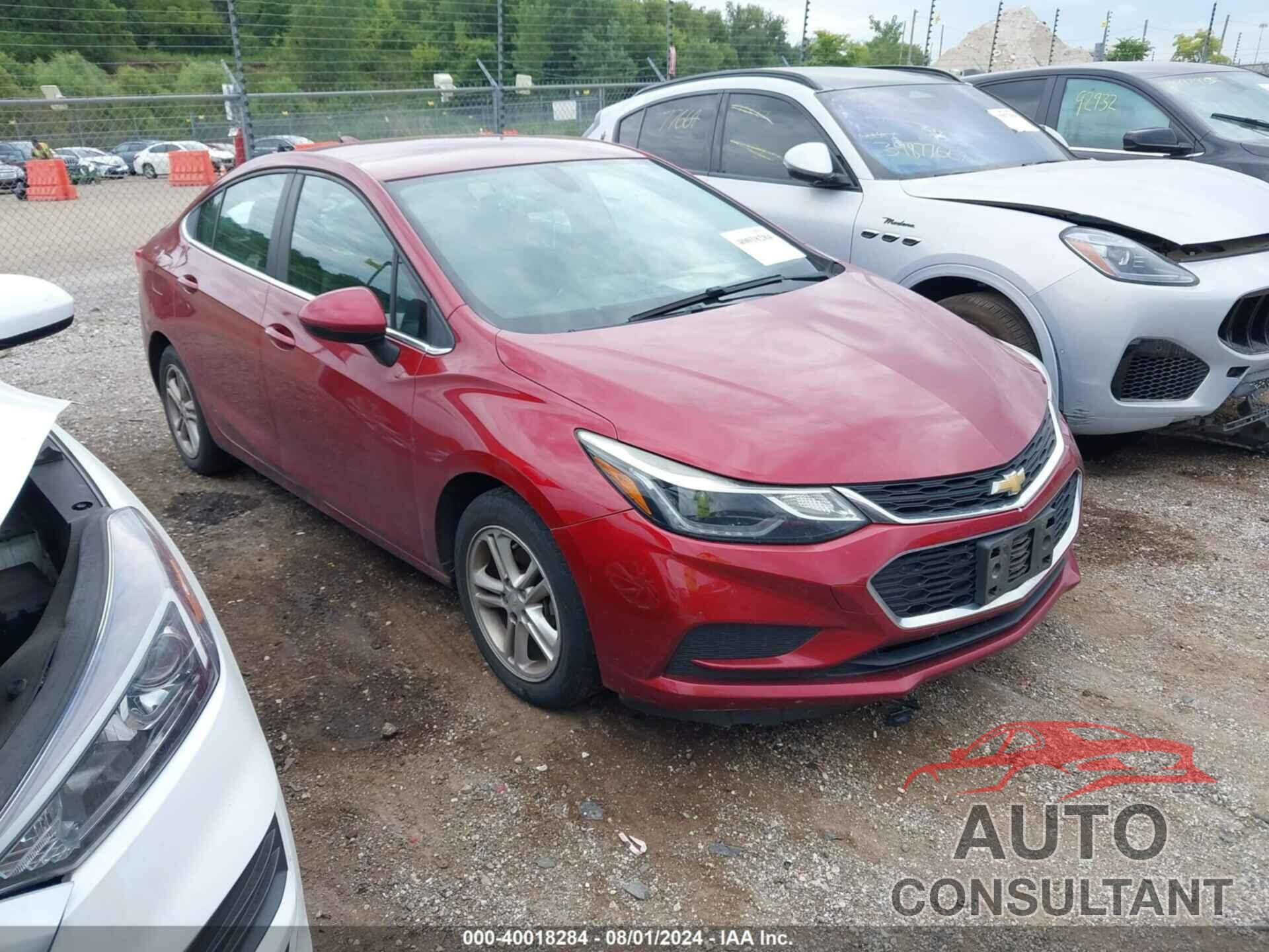 CHEVROLET CRUZE 2018 - 1G1BE5SM8J7102994