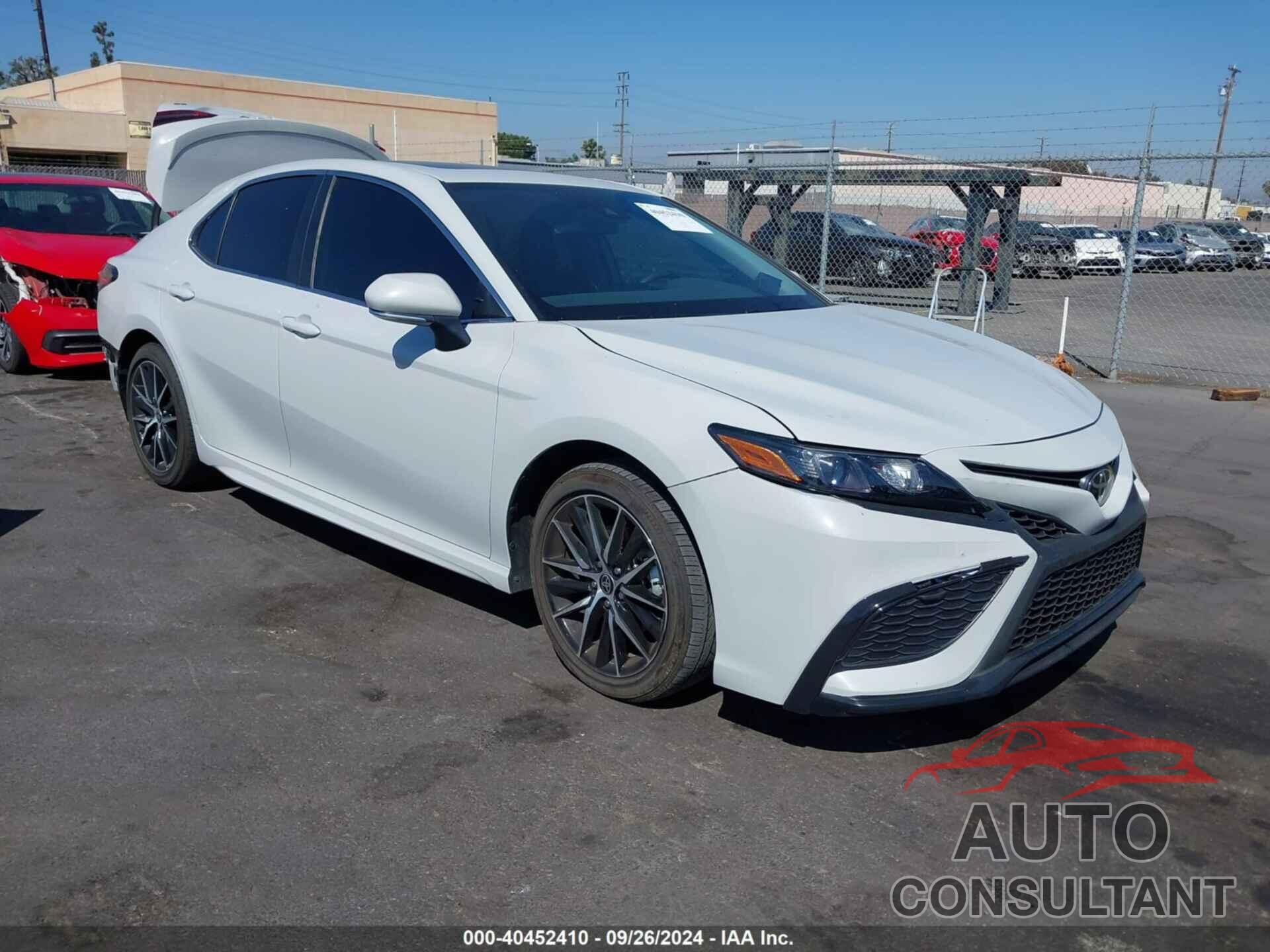 TOYOTA CAMRY 2024 - 4T1G11AK8RU227553