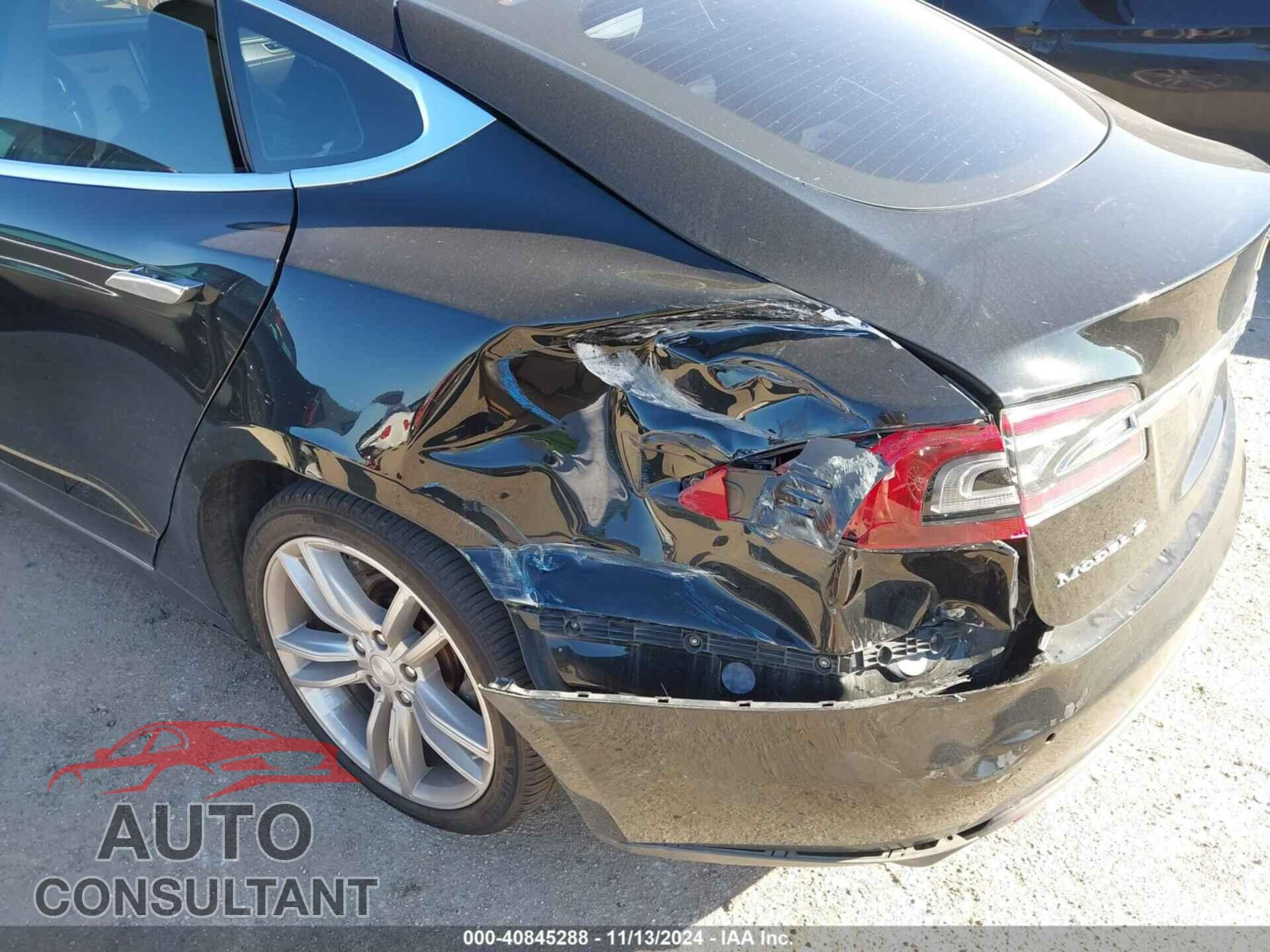 TESLA MODEL S 2014 - 5YJSA1H19EFP42284
