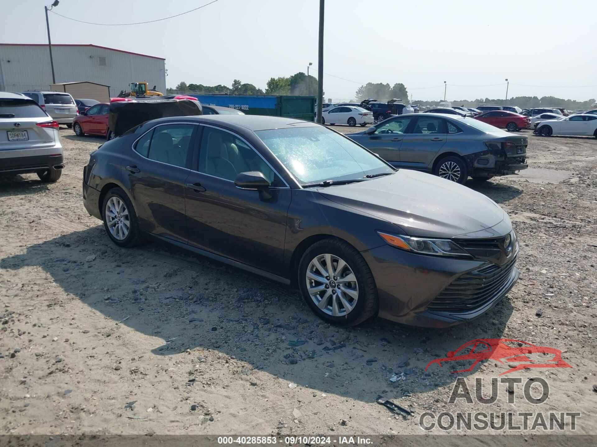 TOYOTA CAMRY 2018 - 4T1B11HKXJU537062