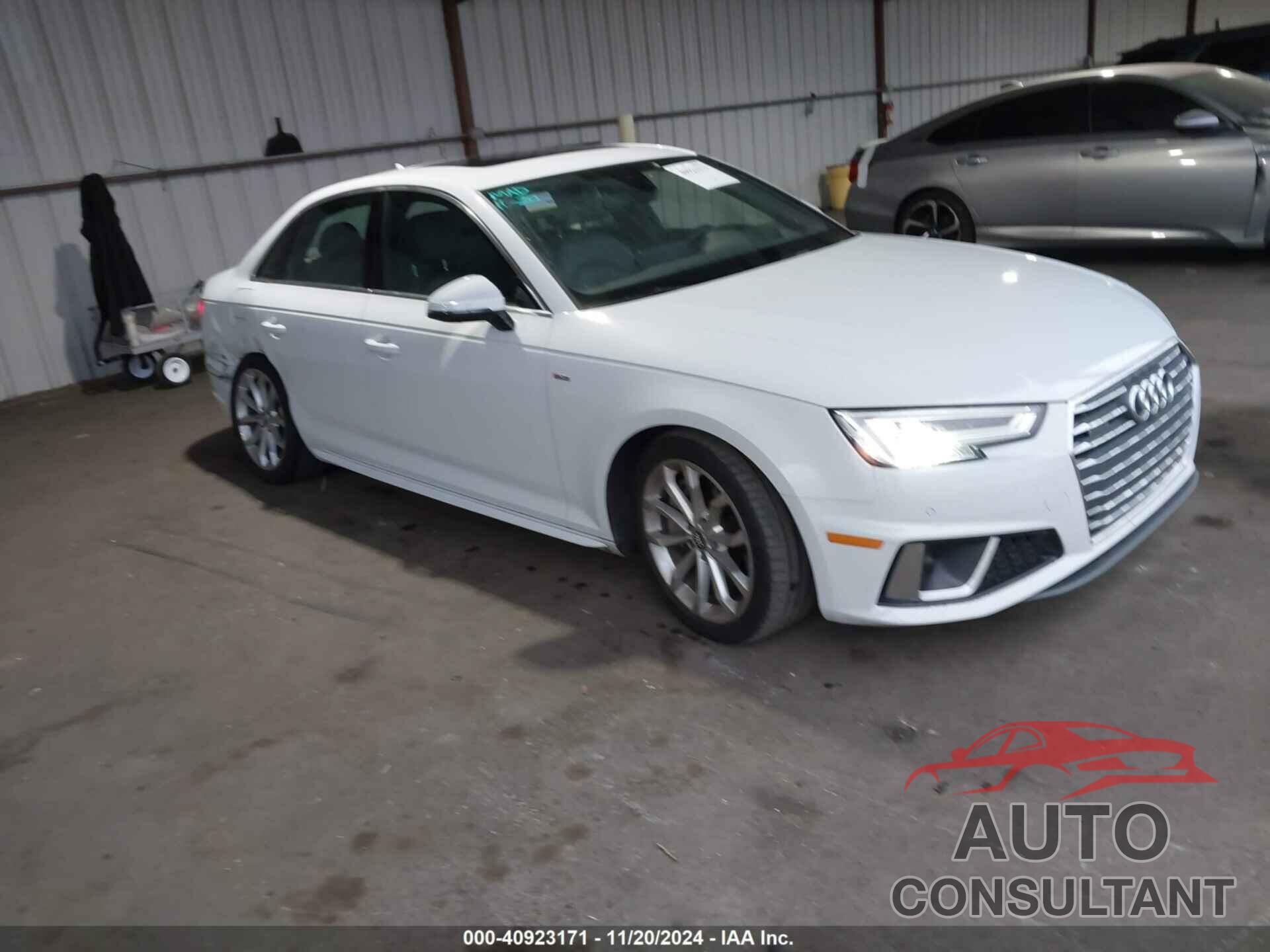 AUDI A4 2019 - WAUFNAF45KA112217