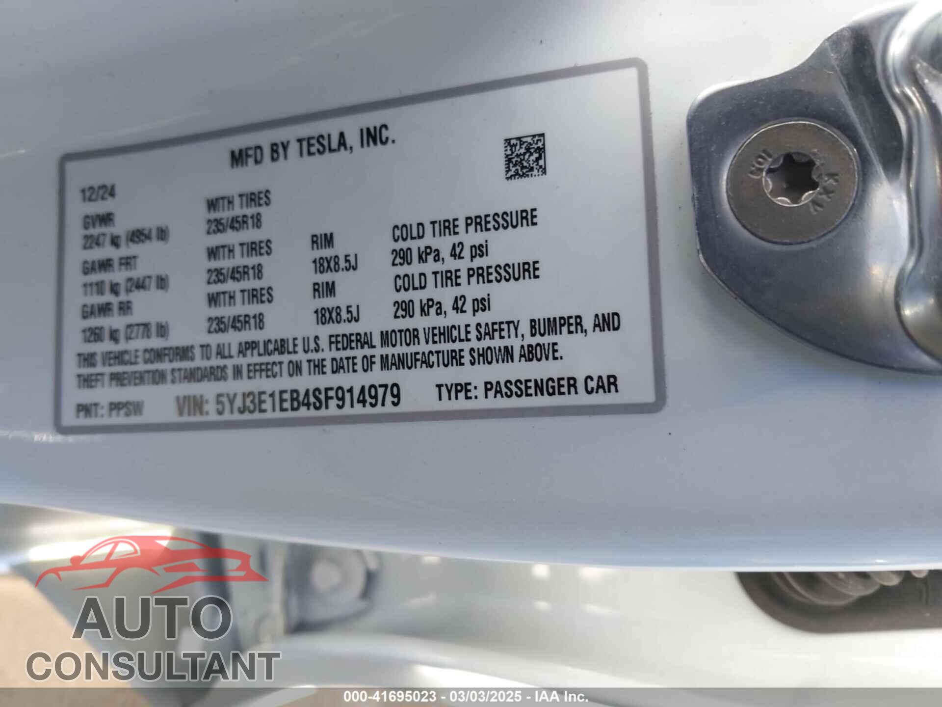 TESLA MODEL 3 2025 - 5YJ3E1EB4SF914979
