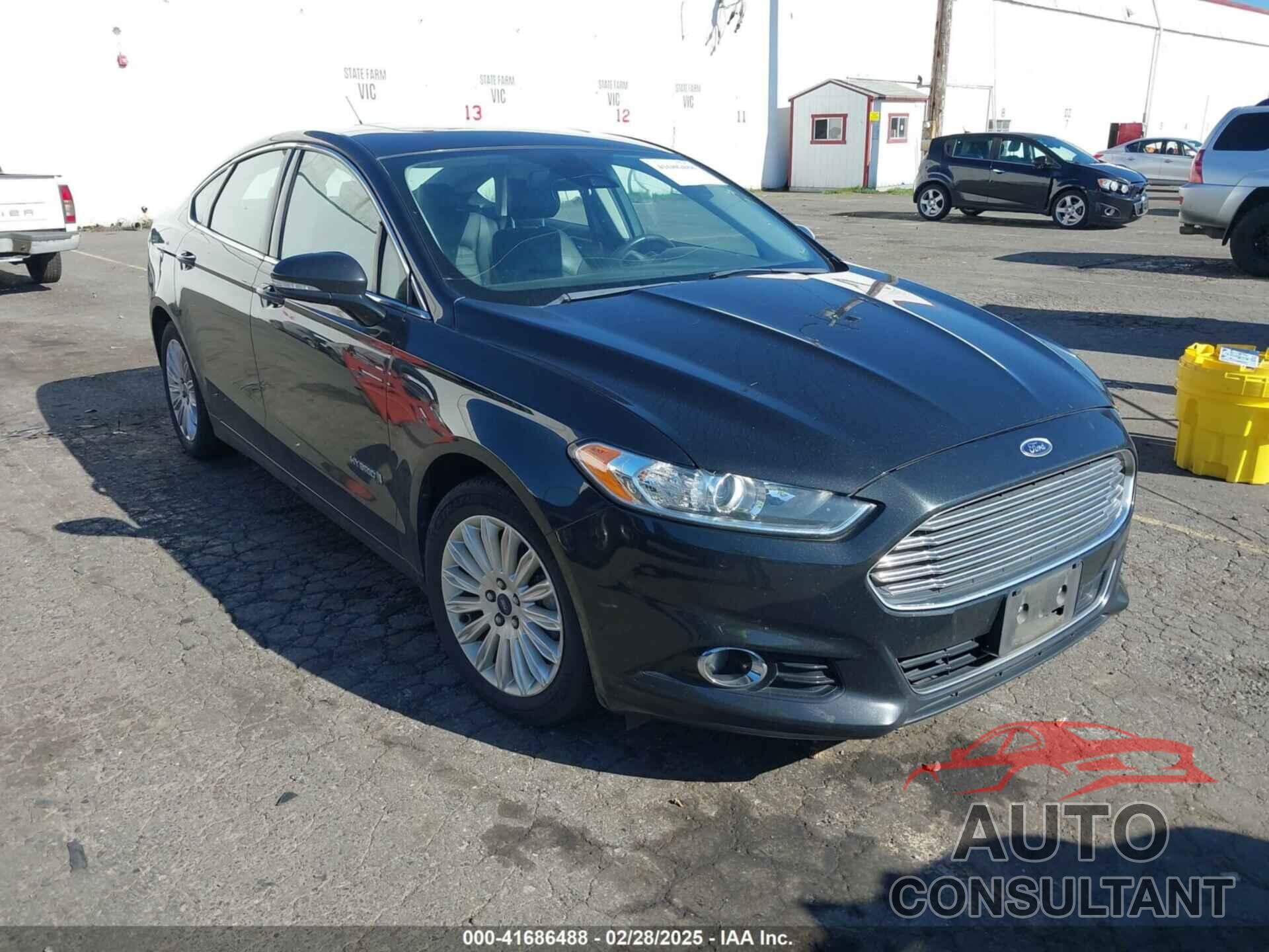 FORD FUSION HYBRID 2013 - 3FA6P0LU1DR227777