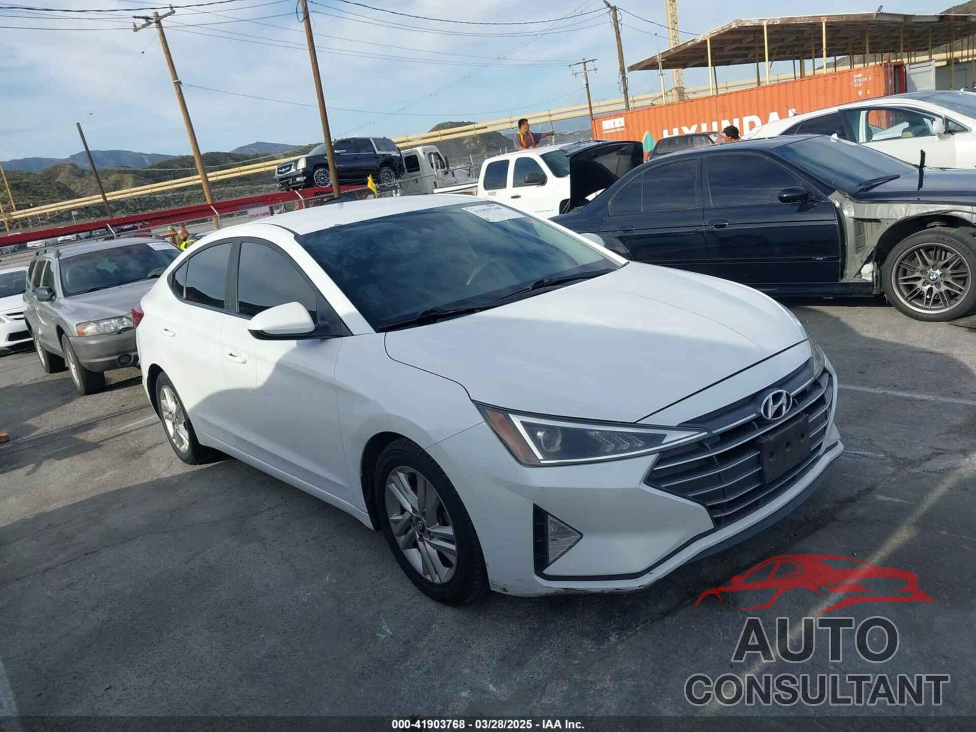 HYUNDAI ELANTRA 2019 - 5NPD84LF5KH439959