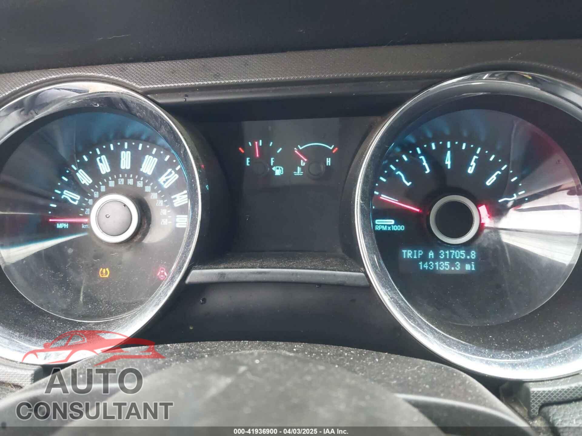 FORD MUSTANG 2014 - 1ZVBP8AM4E5259182