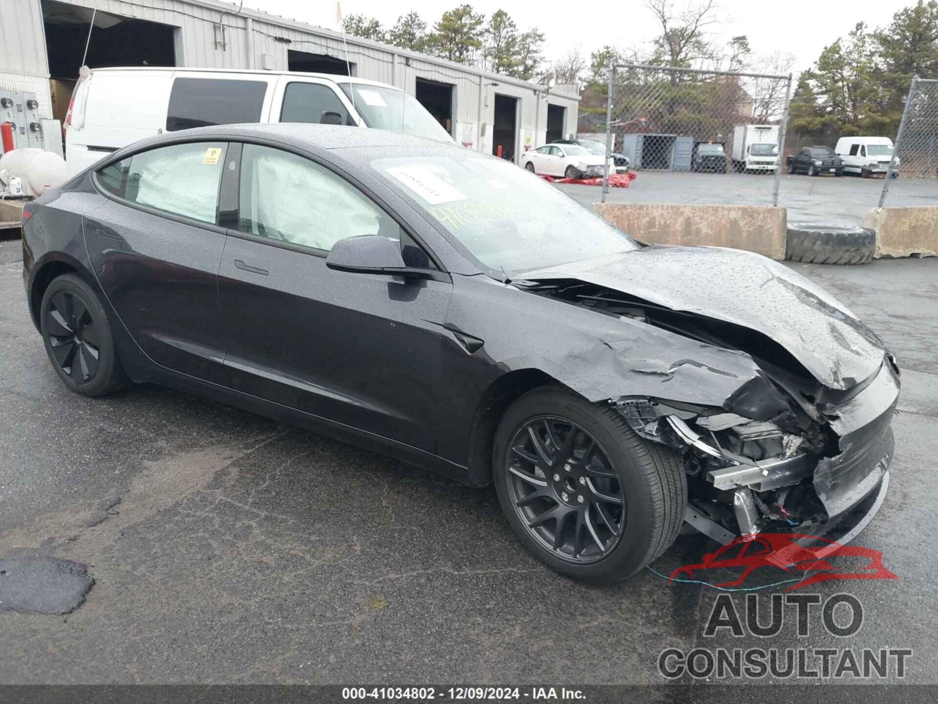 TESLA MODEL 3 2024 - 5YJ3E1EAXRF729675