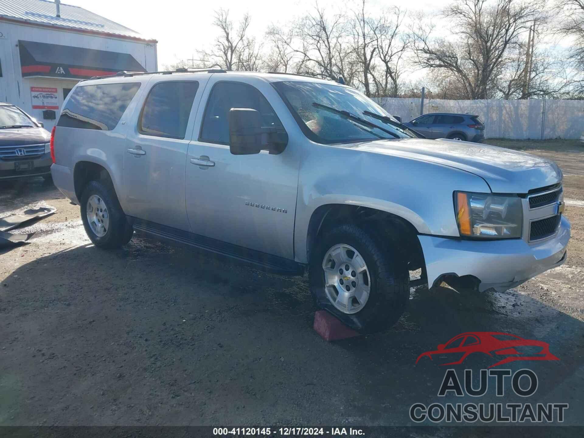 CHEVROLET SUBURBAN 1500 2013 - 1GNSKJE70DR314805