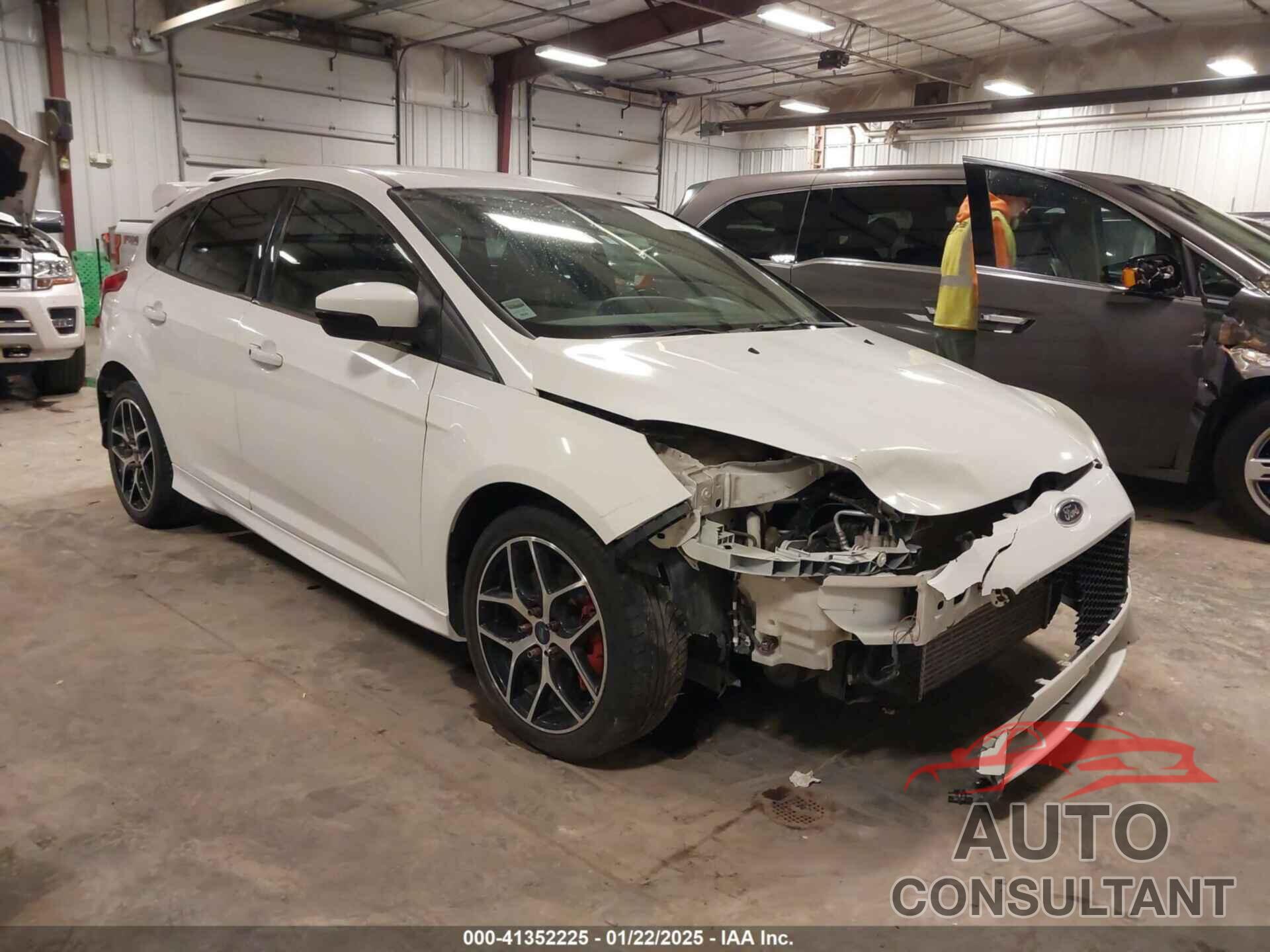 FORD FOCUS ST 2013 - 1FADP3L97DL152151