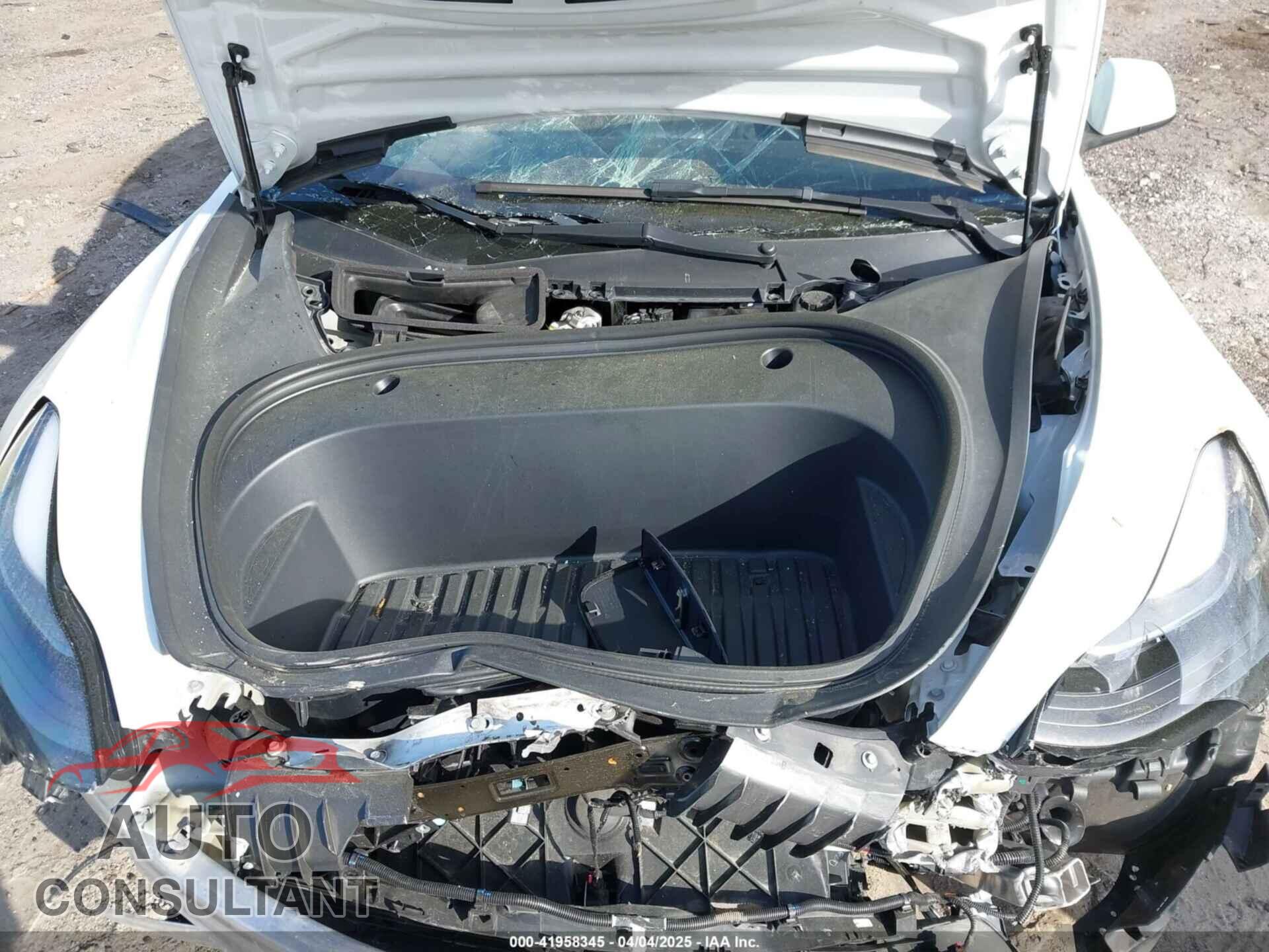 TESLA MODEL 3 2022 - 5YJ3E1EB9NF336057