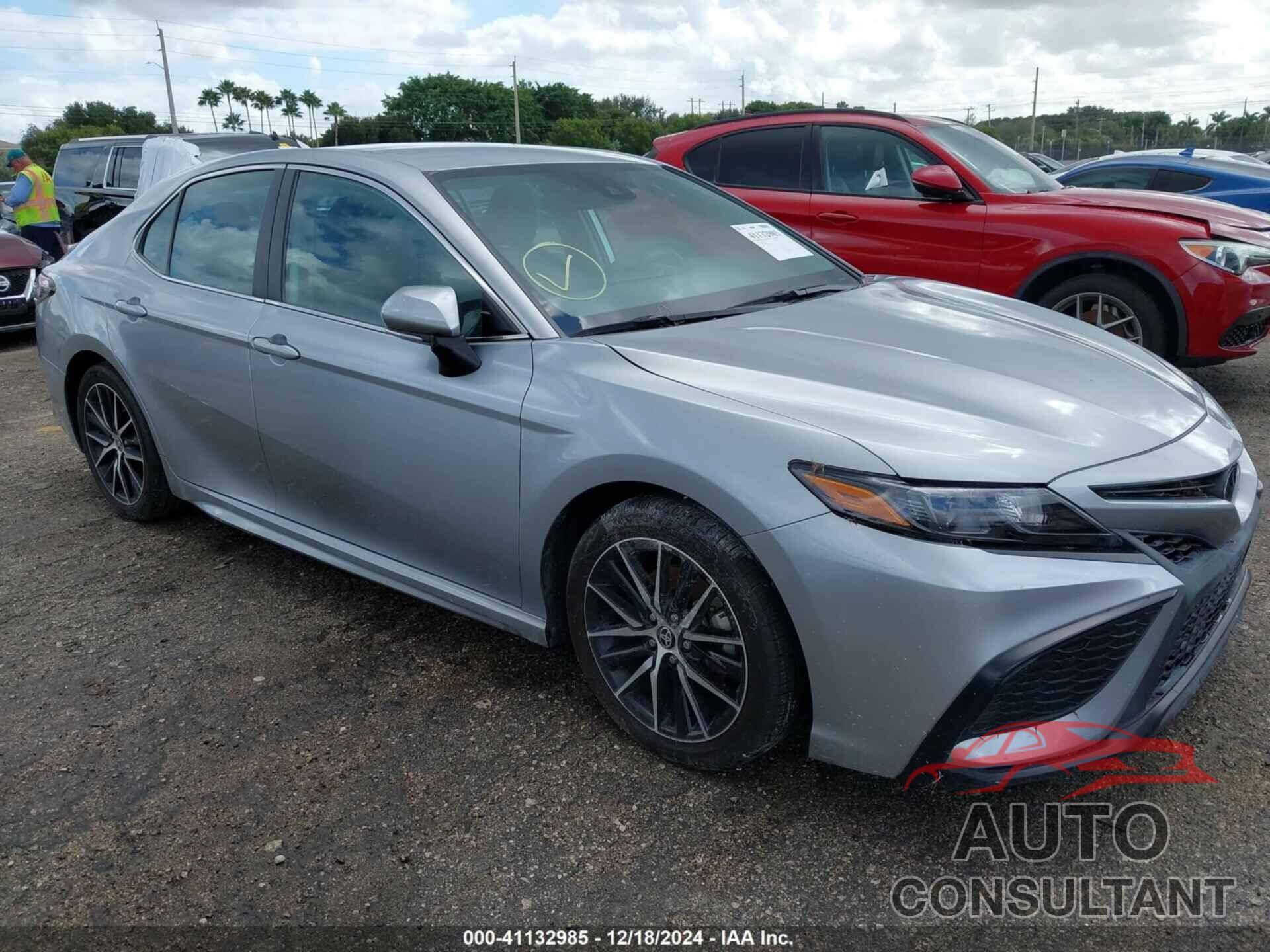TOYOTA CAMRY 2024 - 4T1G11AK0RU854005