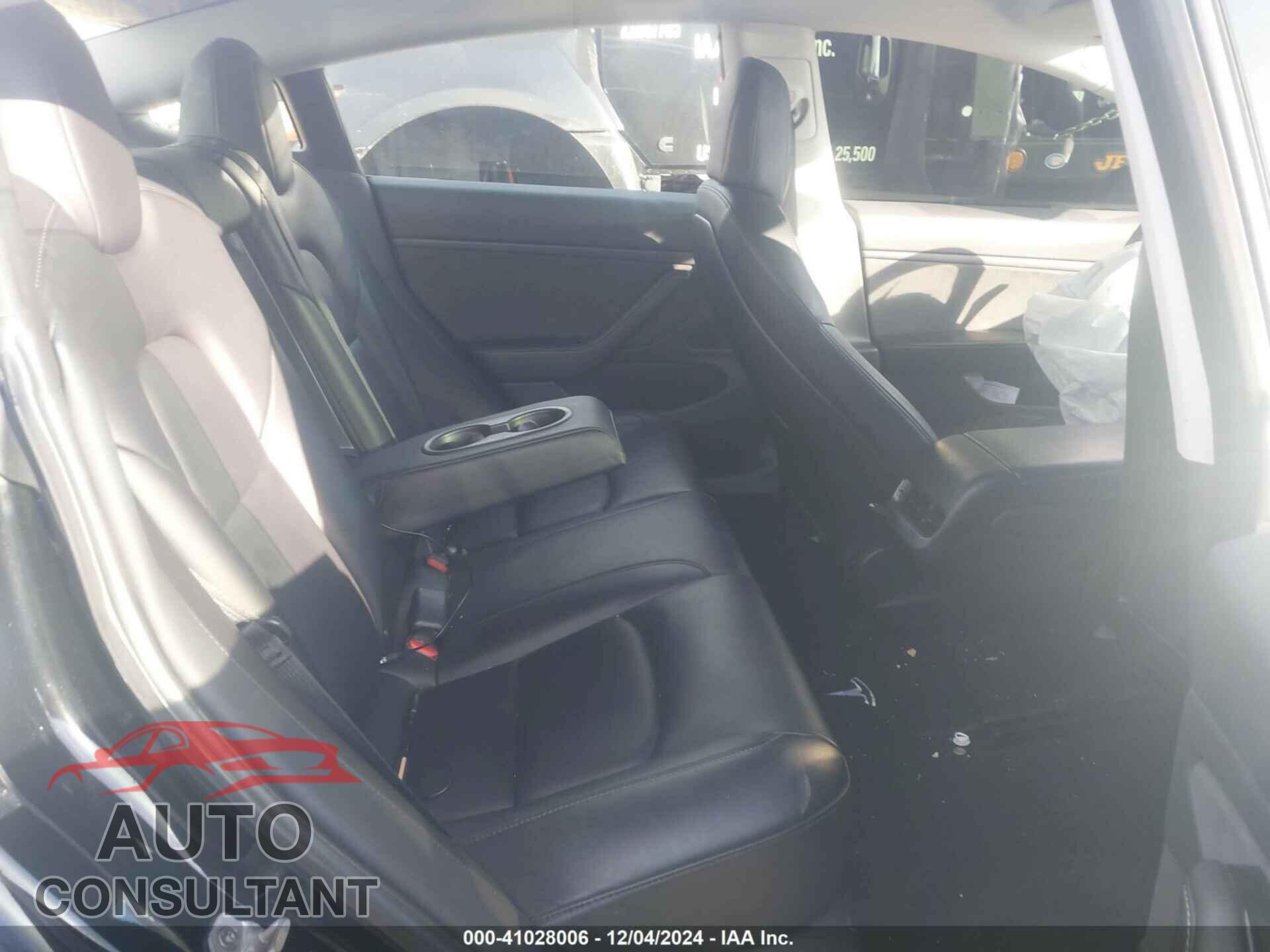 TESLA MODEL 3 2019 - 5YJ3E1EA2KF305722