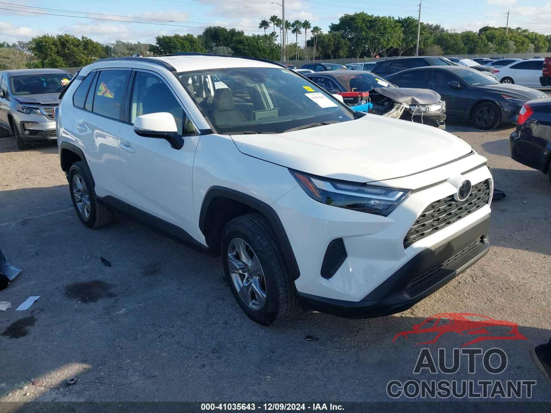 TOYOTA RAV4 2023 - 2T3W1RFVXPW250799