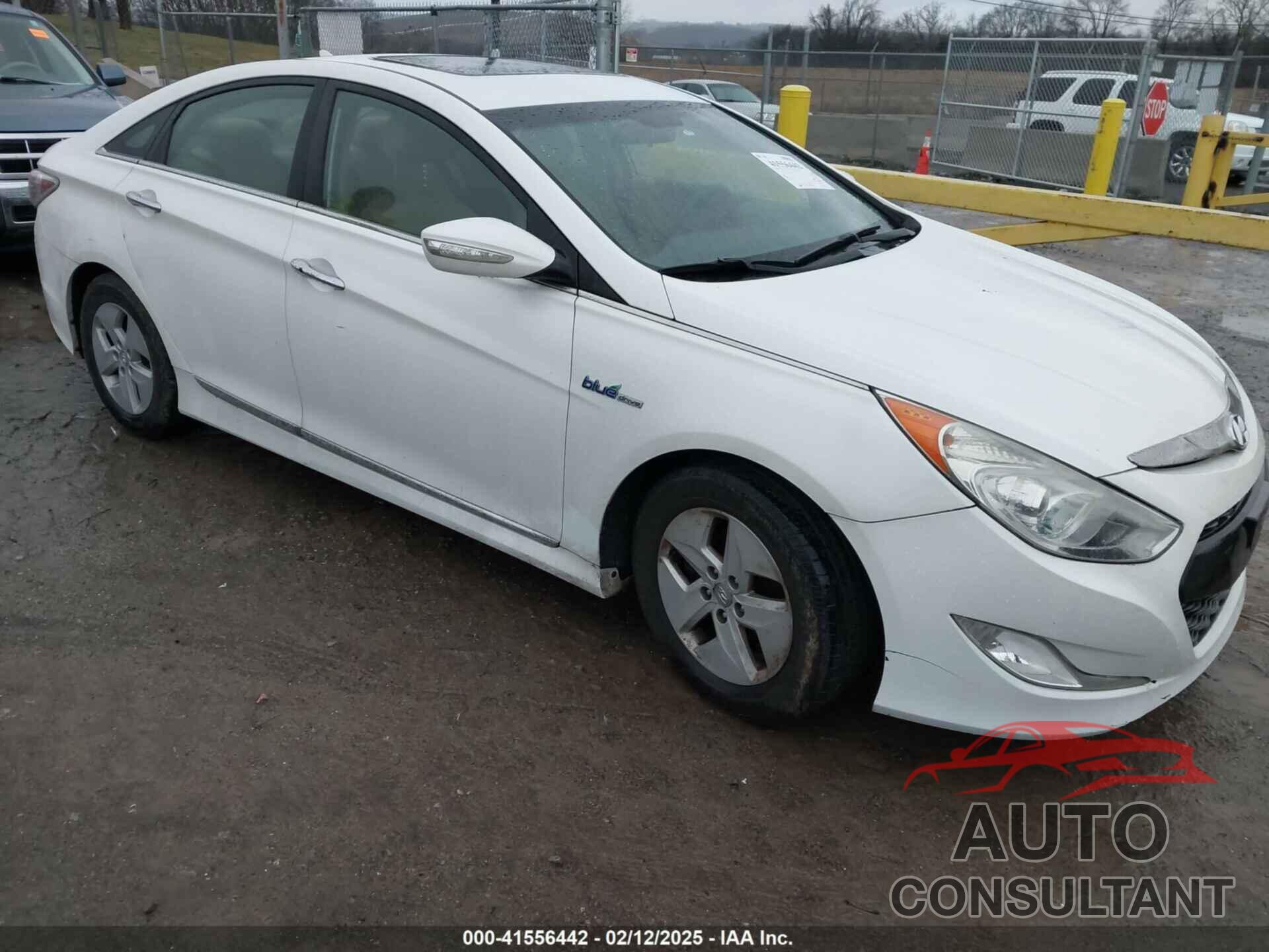 HYUNDAI SONATA HYBRID 2011 - KMHEC4A46BA016962