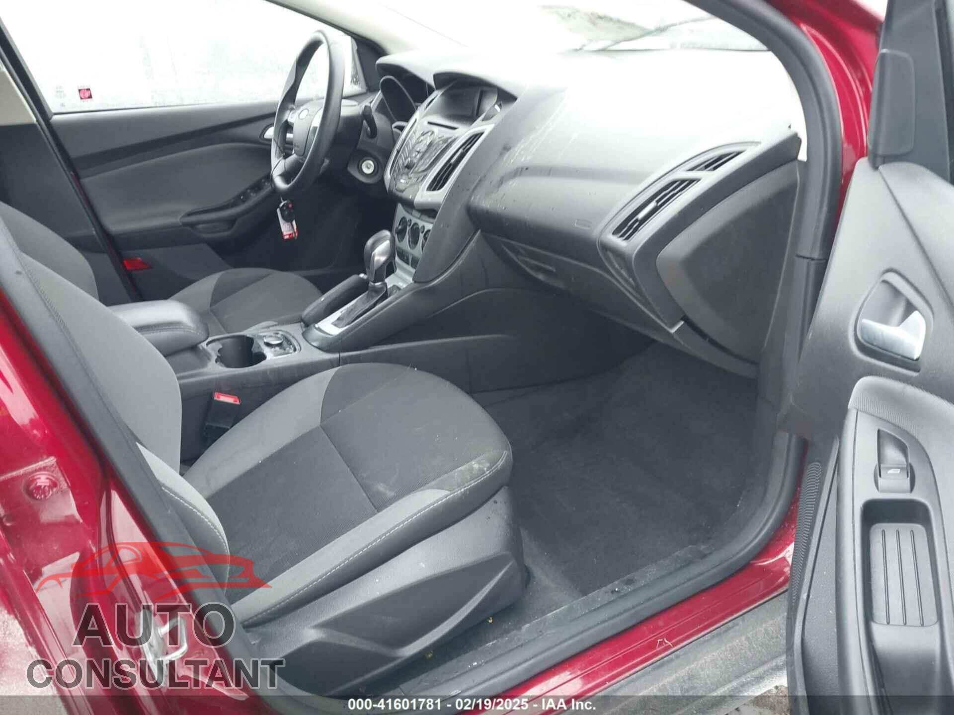 FORD FOCUS 2014 - 1FADP3F22EL192380