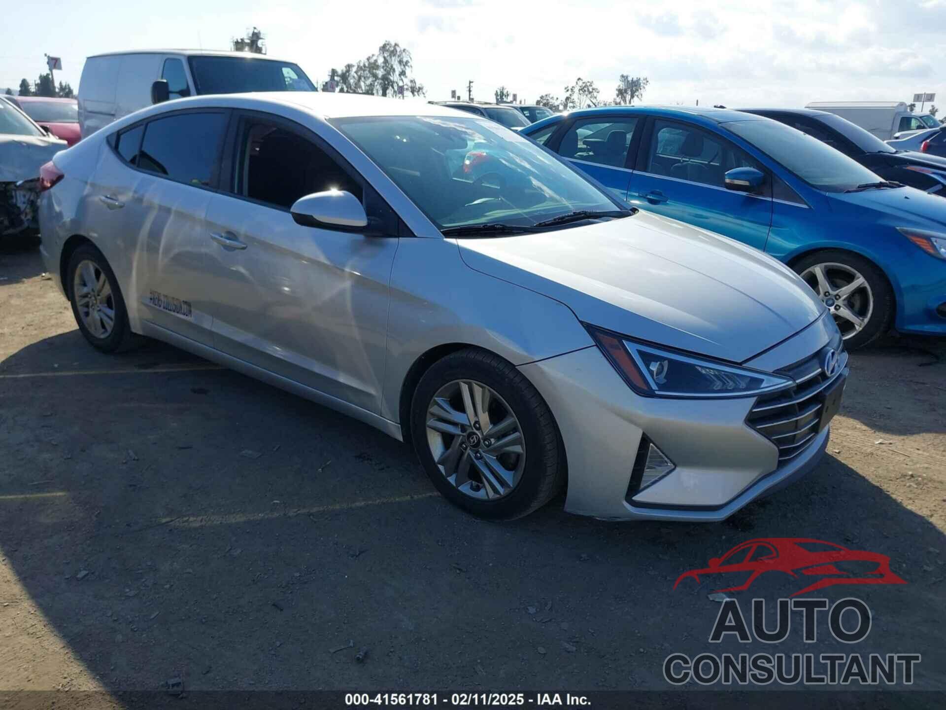 HYUNDAI ELANTRA 2019 - 5NPD74LF3KH407000