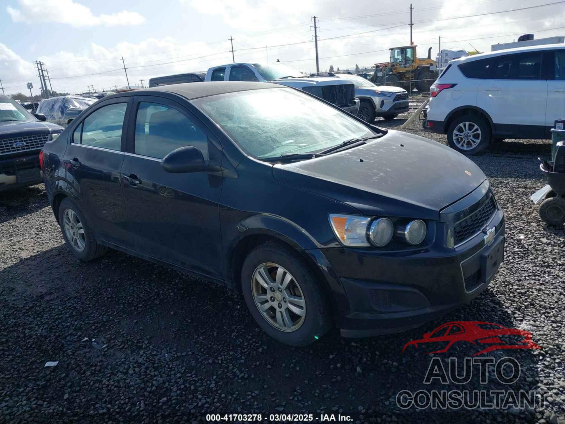 CHEVROLET SONIC 2012 - 1G1JC5SH9C4118520