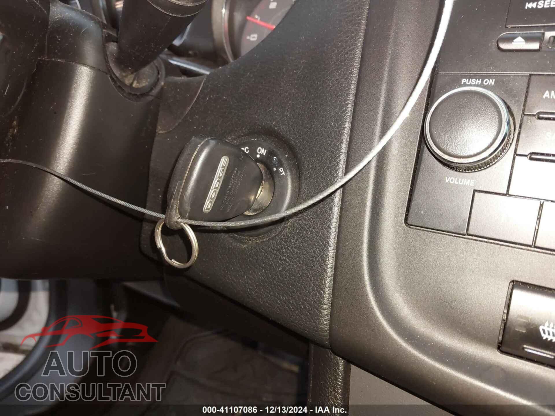 DODGE AVENGER 2013 - 1C3CDZCB1DN720939