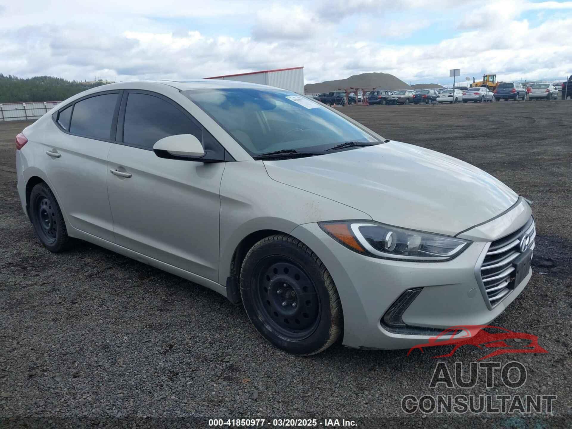 HYUNDAI ELANTRA 2017 - KMHD84LF0HU408712