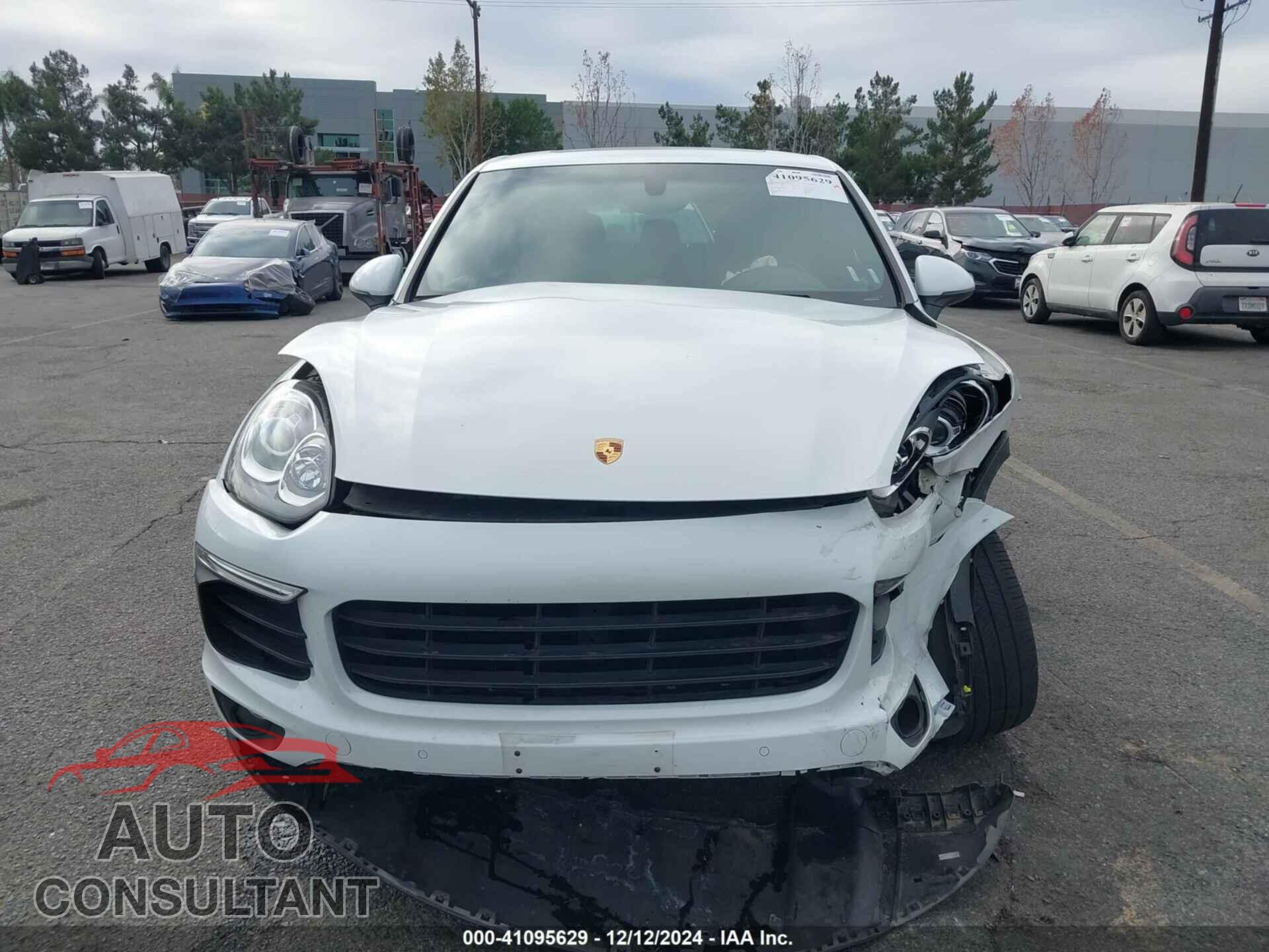 PORSCHE CAYENNE 2016 - WP1AA2A2XGKA12229