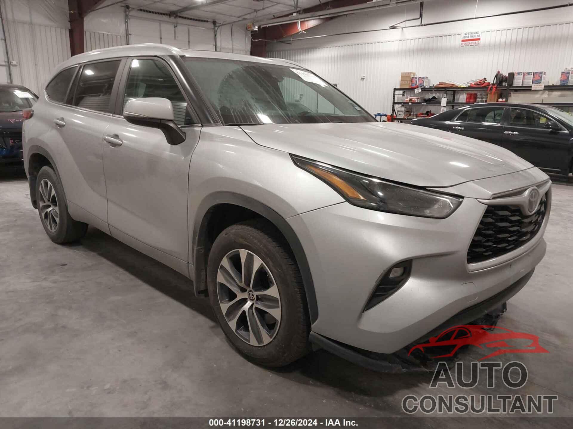 TOYOTA HIGHLANDER 2023 - 5TDKDRAH0PS004854