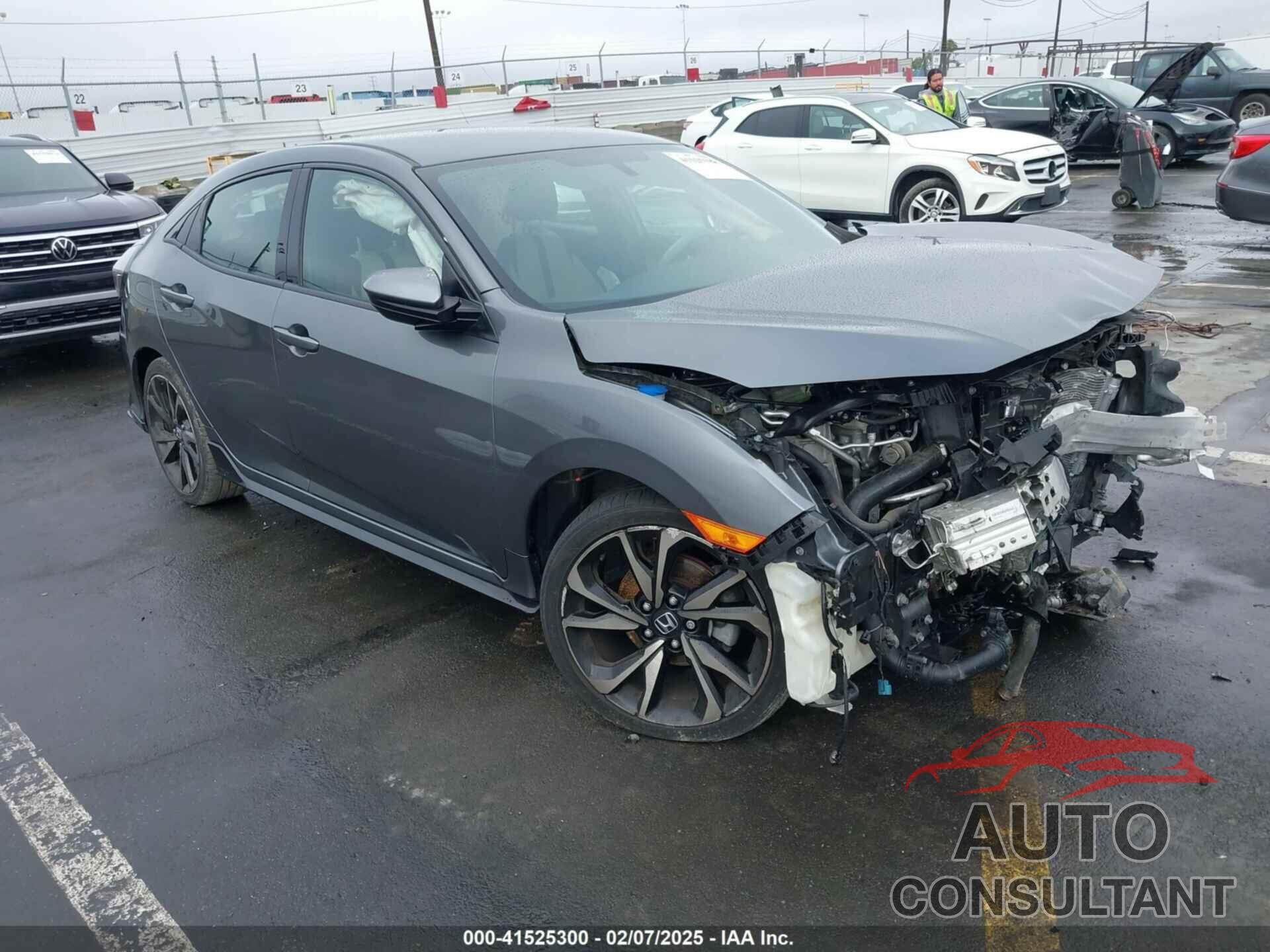 HONDA CIVIC 2018 - SHHFK7H41JU406861