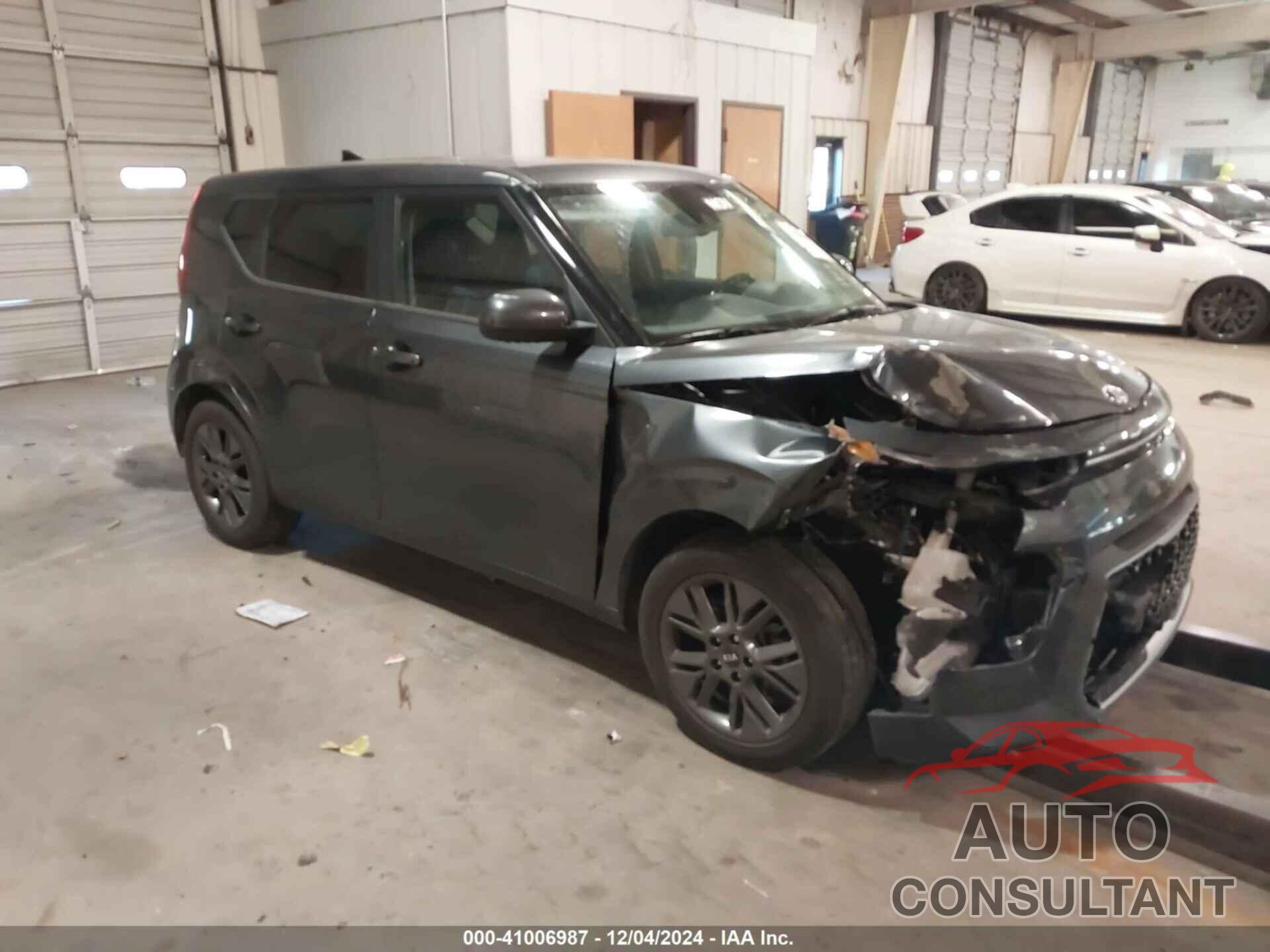 KIA SOUL 2021 - KNDJ33AU1M7756190