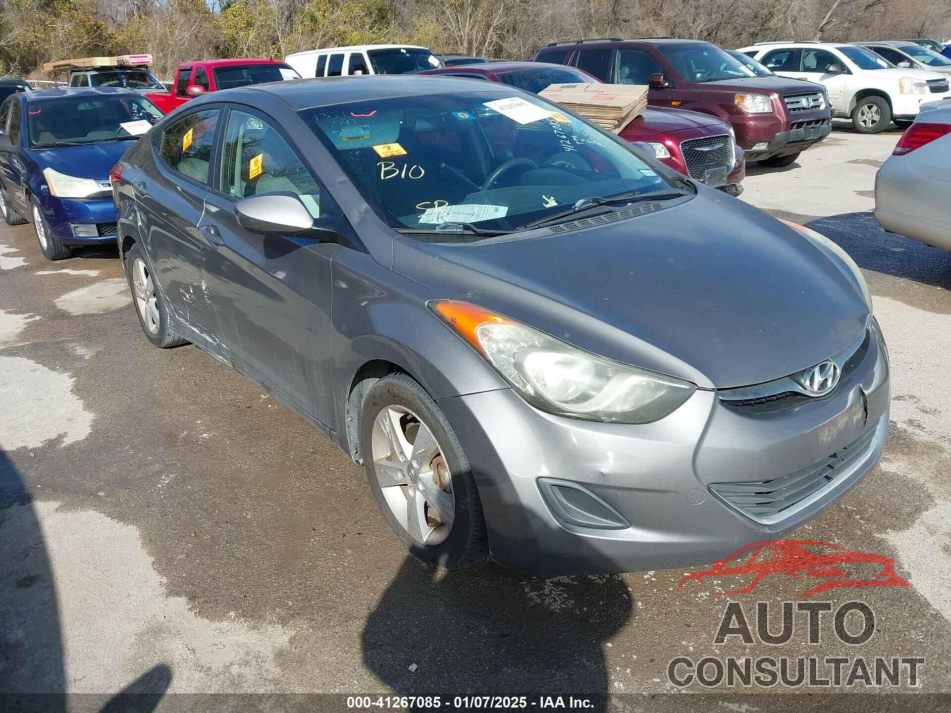 HYUNDAI ELANTRA 2013 - 5NPDH4AE9DH323970