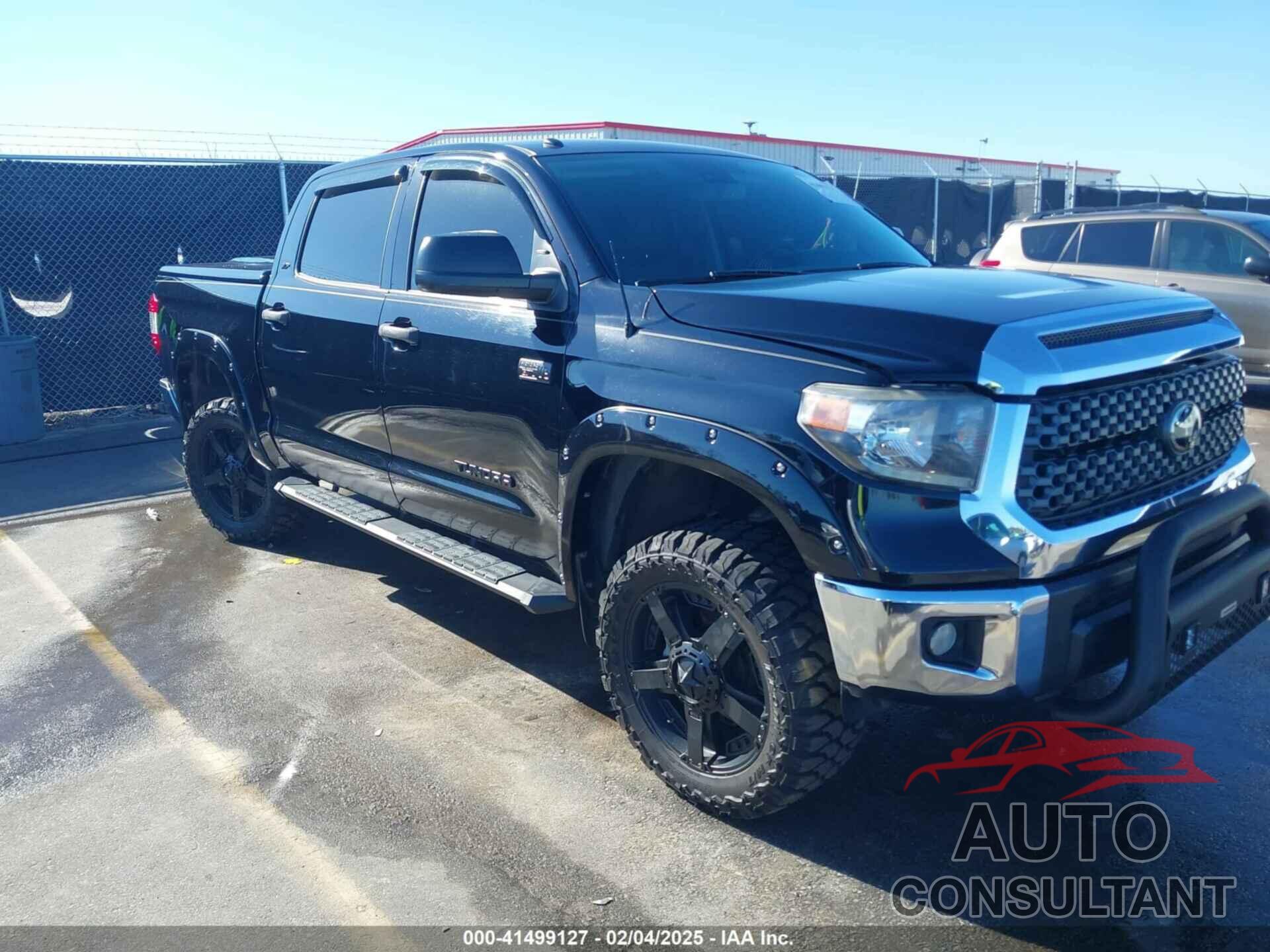 TOYOTA TUNDRA 2018 - 5TFDW5F12JX677931