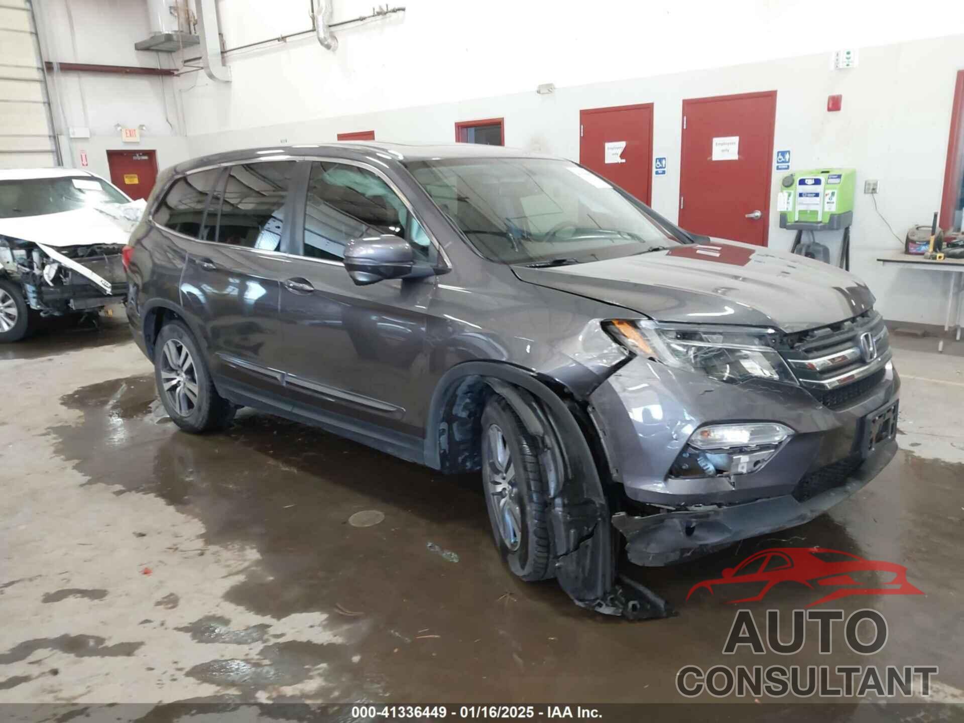 HONDA PILOT 2017 - 5FNYF5H59HB036619