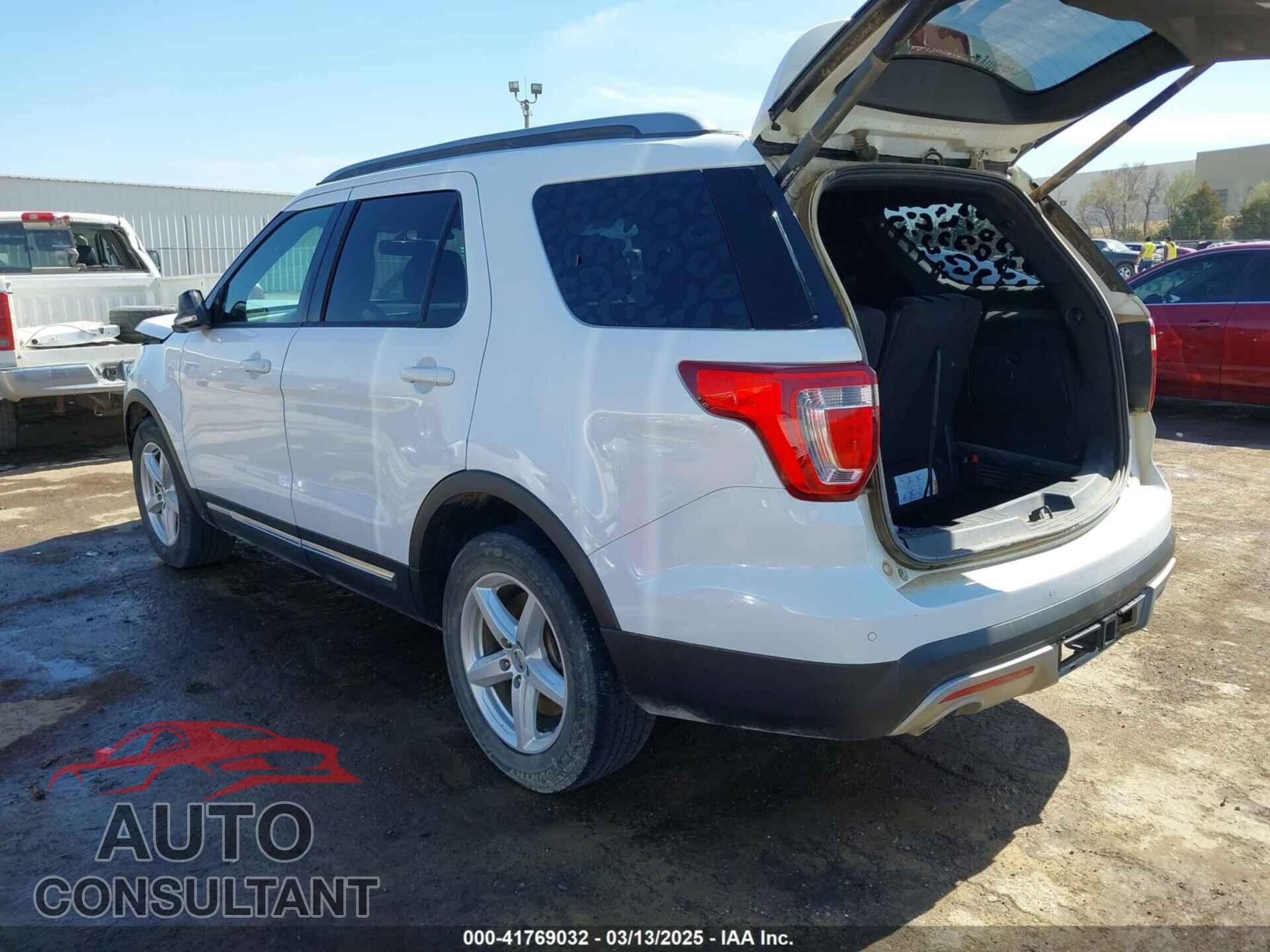 FORD EXPLORER 2017 - 1FM5K7D86HGD86527