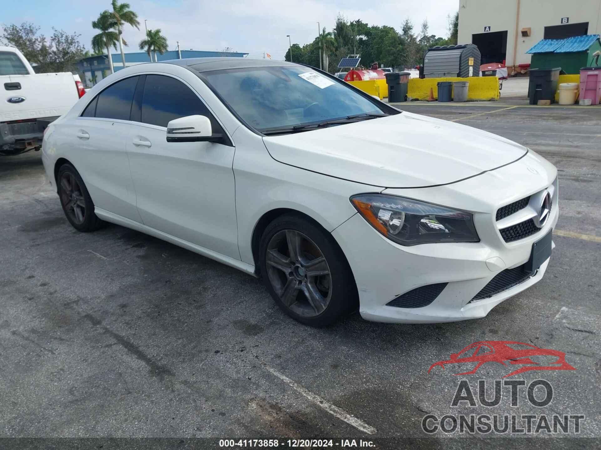 MERCEDES-BENZ CLA 250 2015 - WDDSJ4EB2FN192725