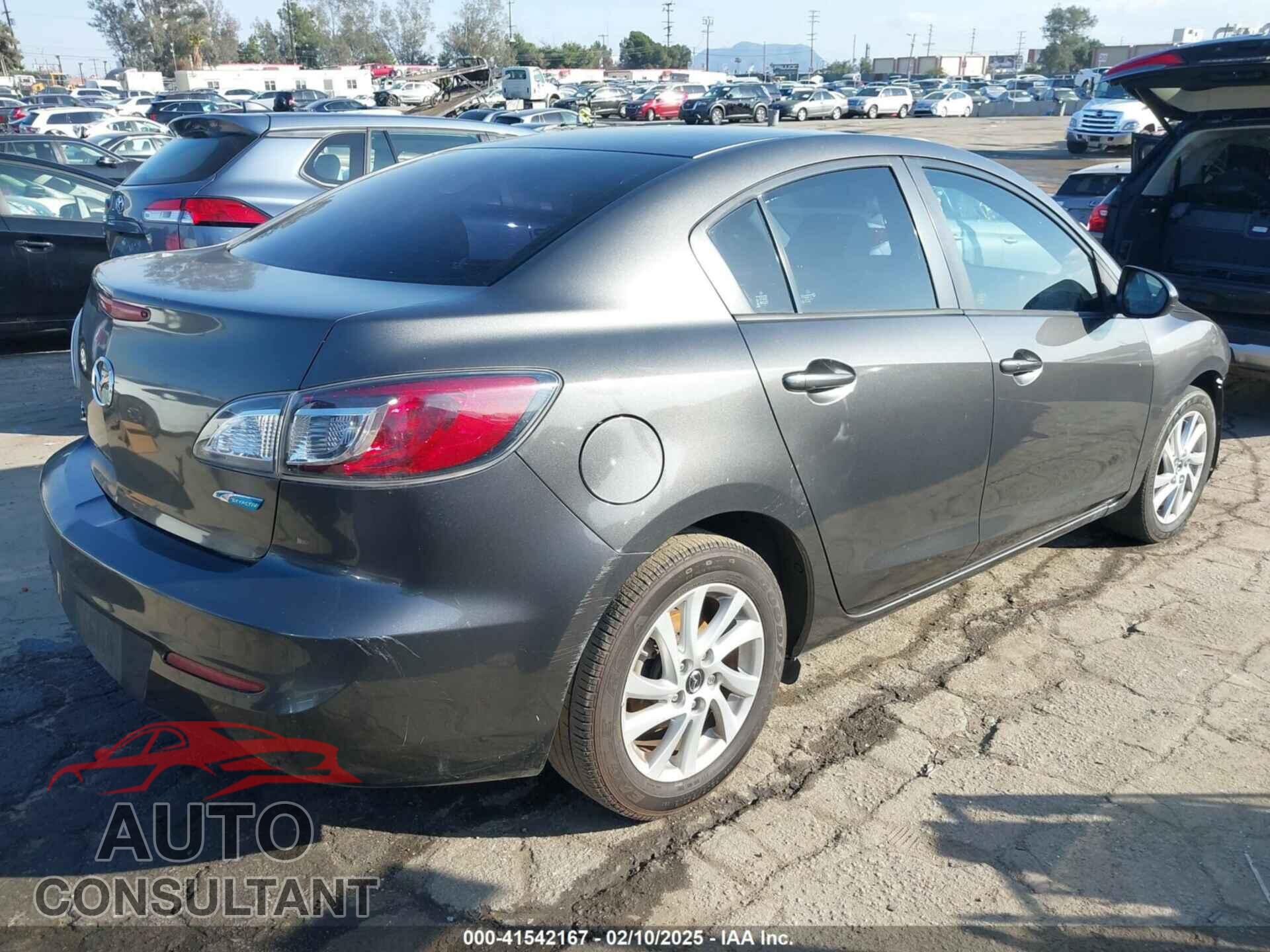 MAZDA MAZDA3 2013 - JM1BL1WP8D1807375