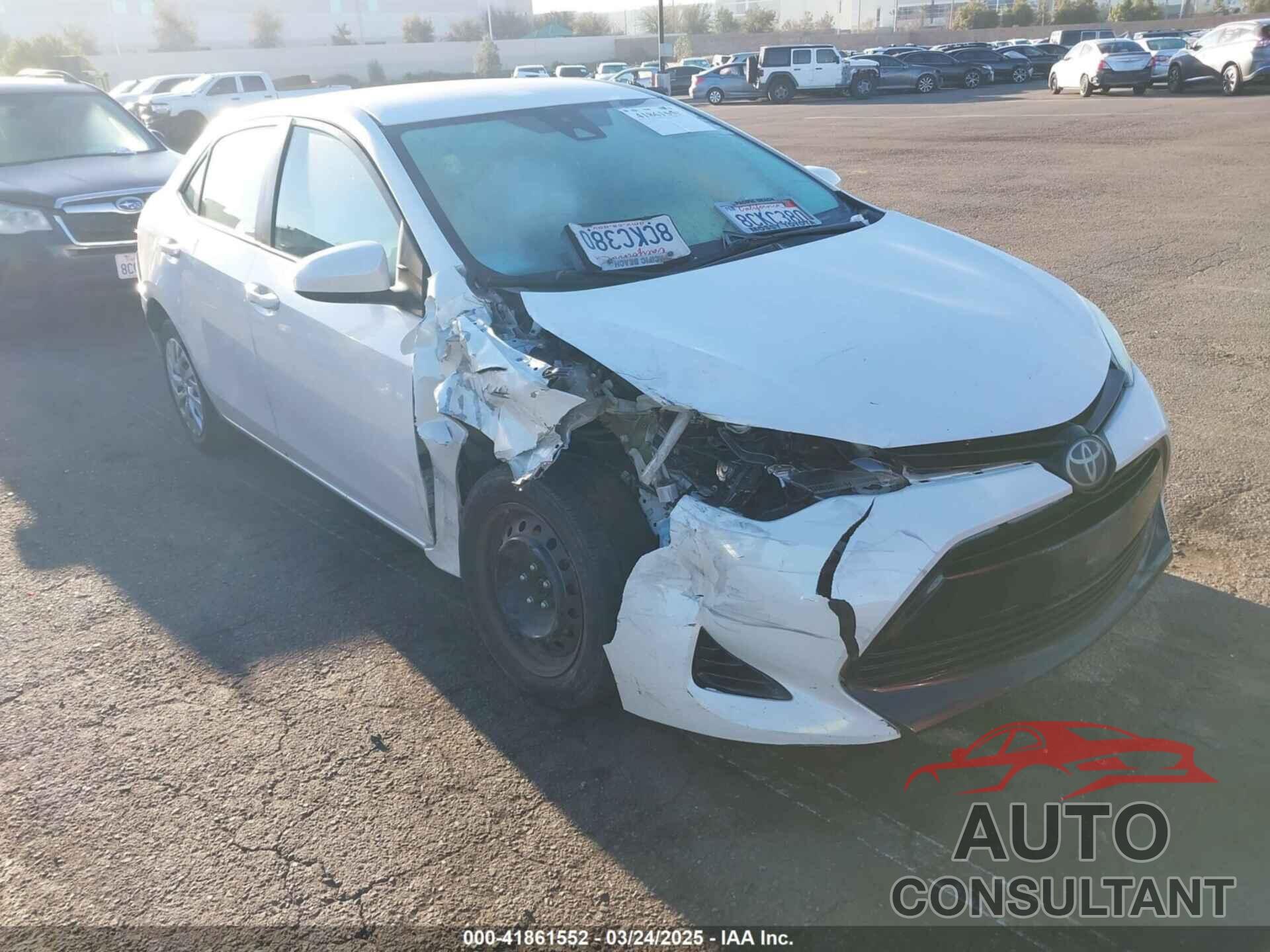 TOYOTA COROLLA 2018 - 5YFBURHE2JP755823
