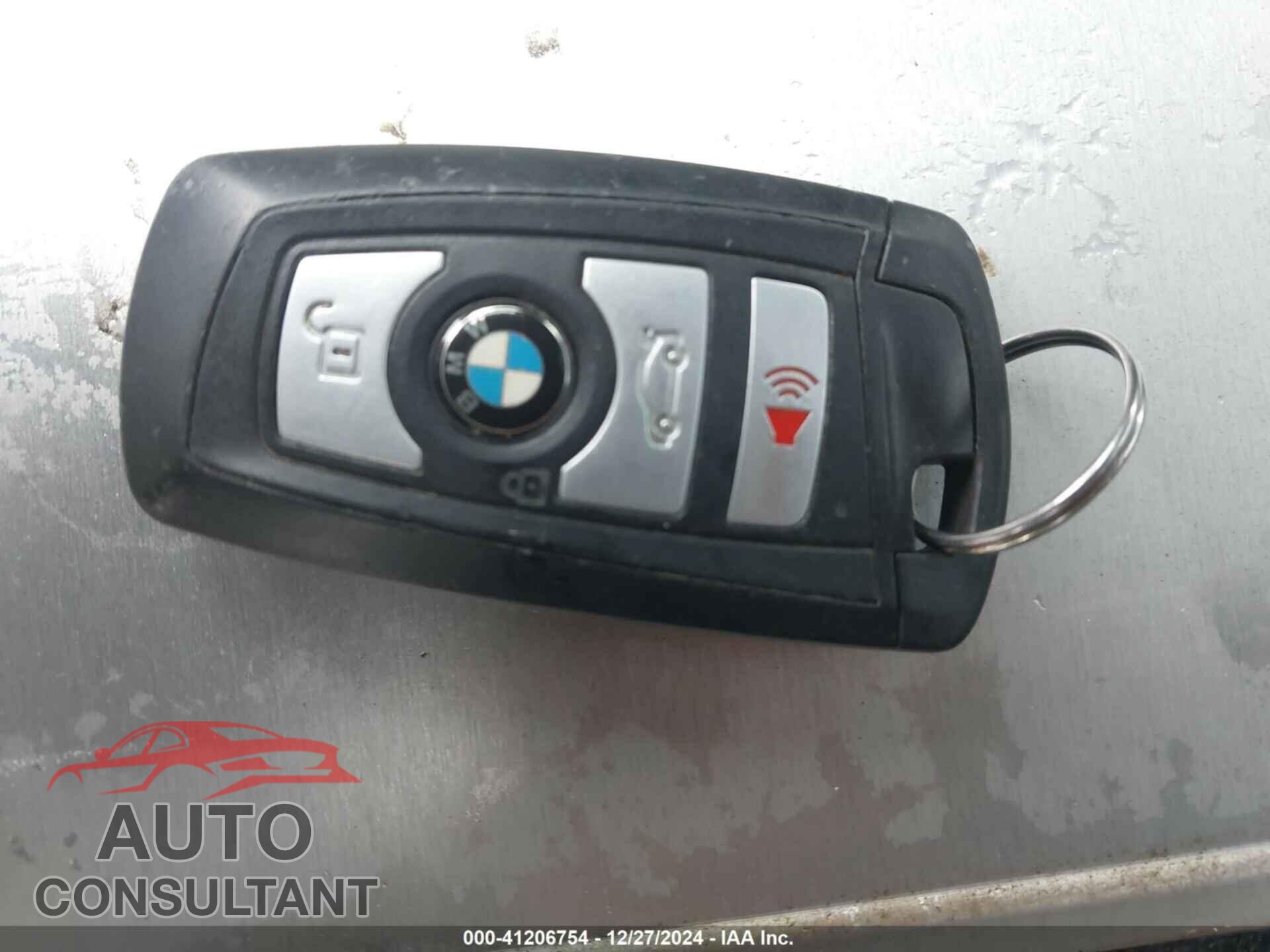 BMW 528I 2012 - WBAXH5C59CDW03759