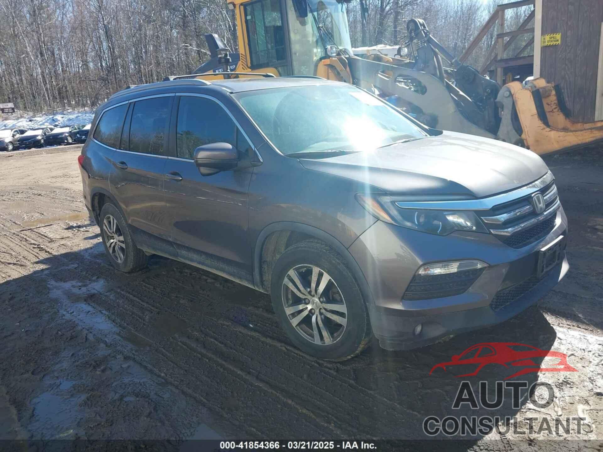 HONDA PILOT 2017 - 5FNYF6H63HB027591