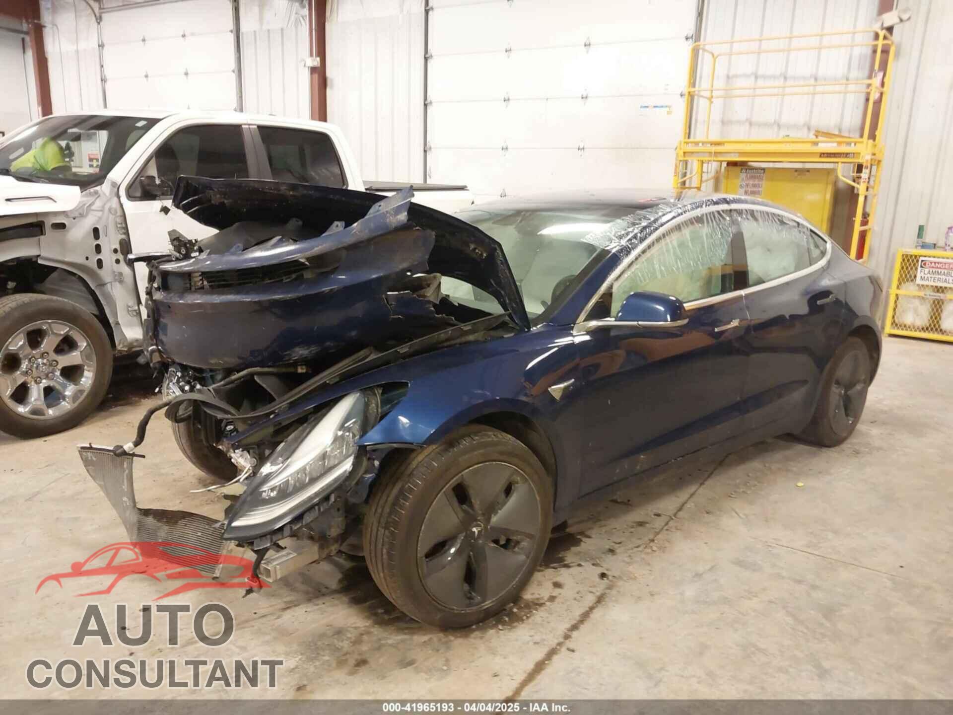 TESLA MODEL 3 2018 - 5YJ3E1EB7JF086201