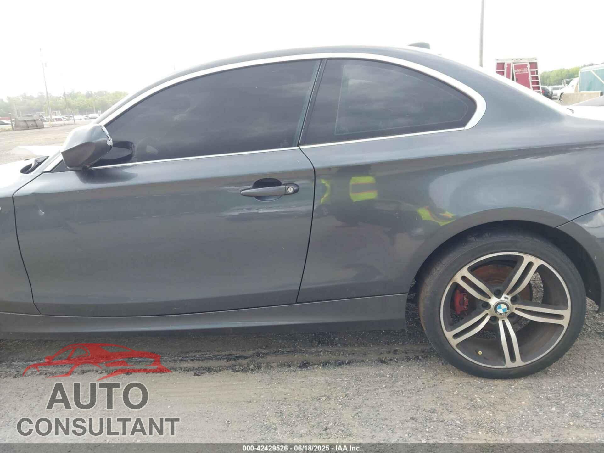 BMW 128I 2013 - WBAUP9C56DVS95751