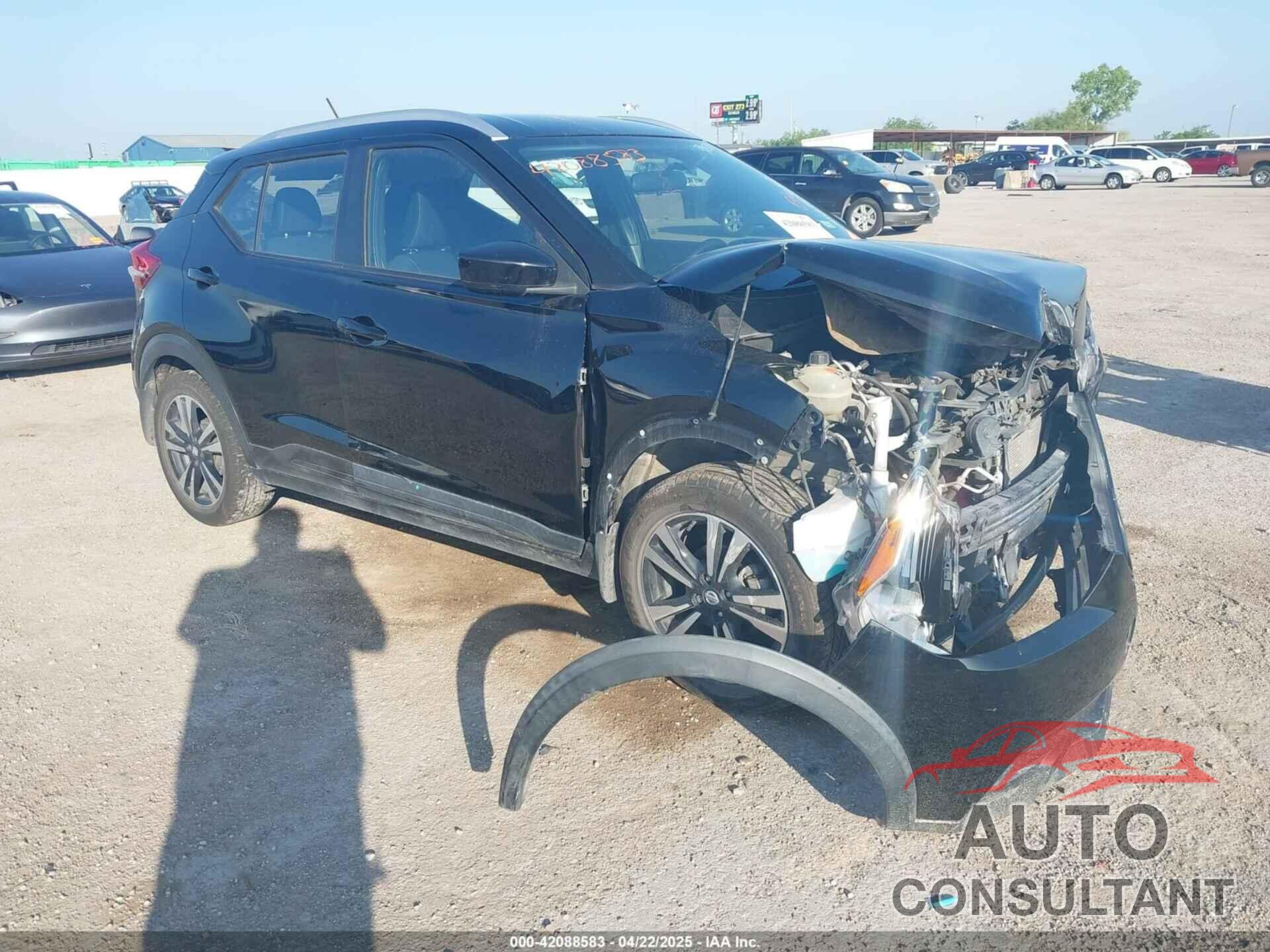 NISSAN KICKS 2018 - 3N1CP5CU0JL529749