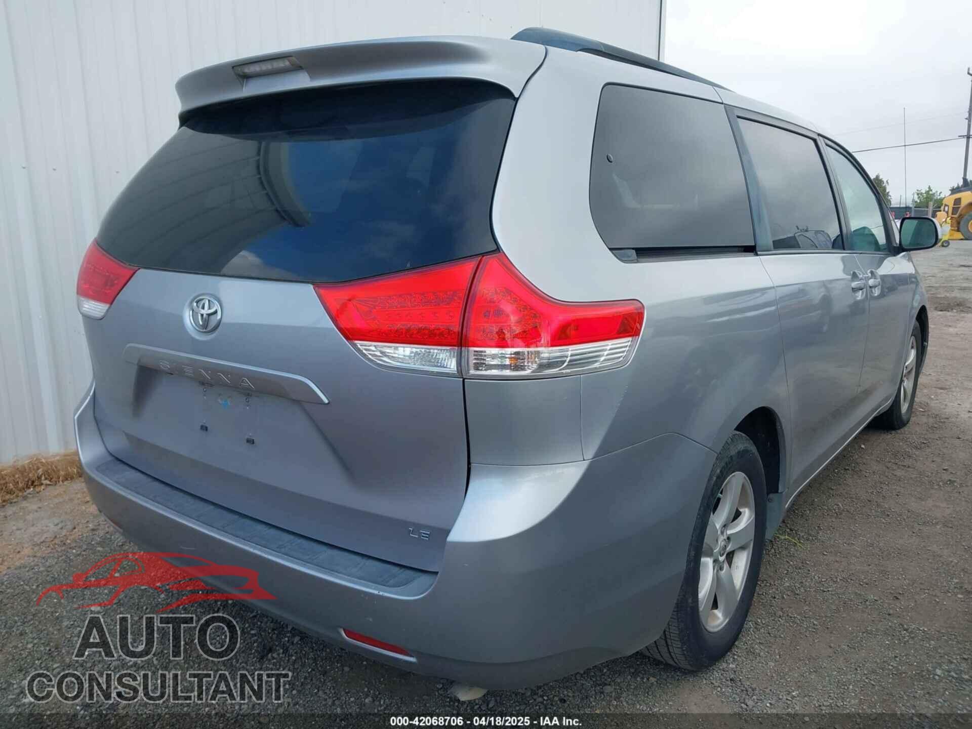 TOYOTA SIENNA 2012 - 5TDKK3DC1CS193107