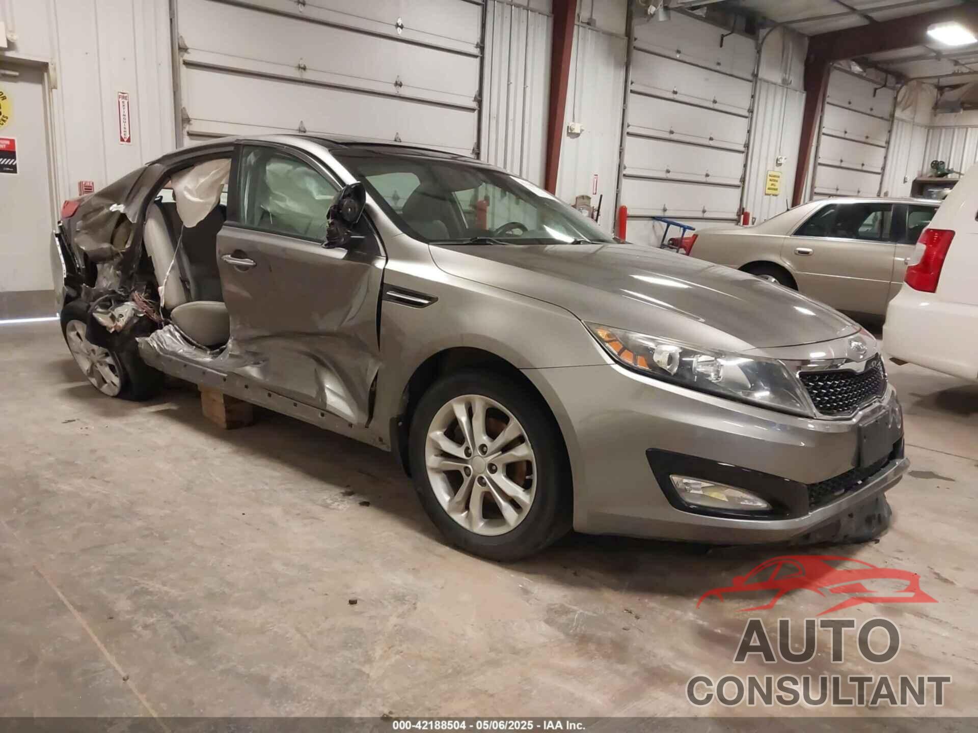 KIA OPTIMA 2012 - 5XXGN4A7XCG075228