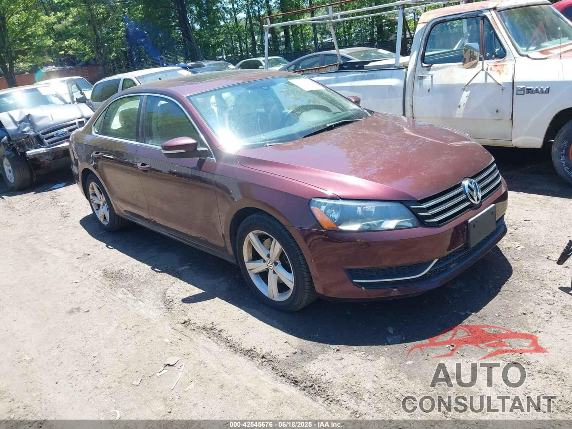 VOLKSWAGEN PASSAT 2012 - 1VWBP7A30CC107216