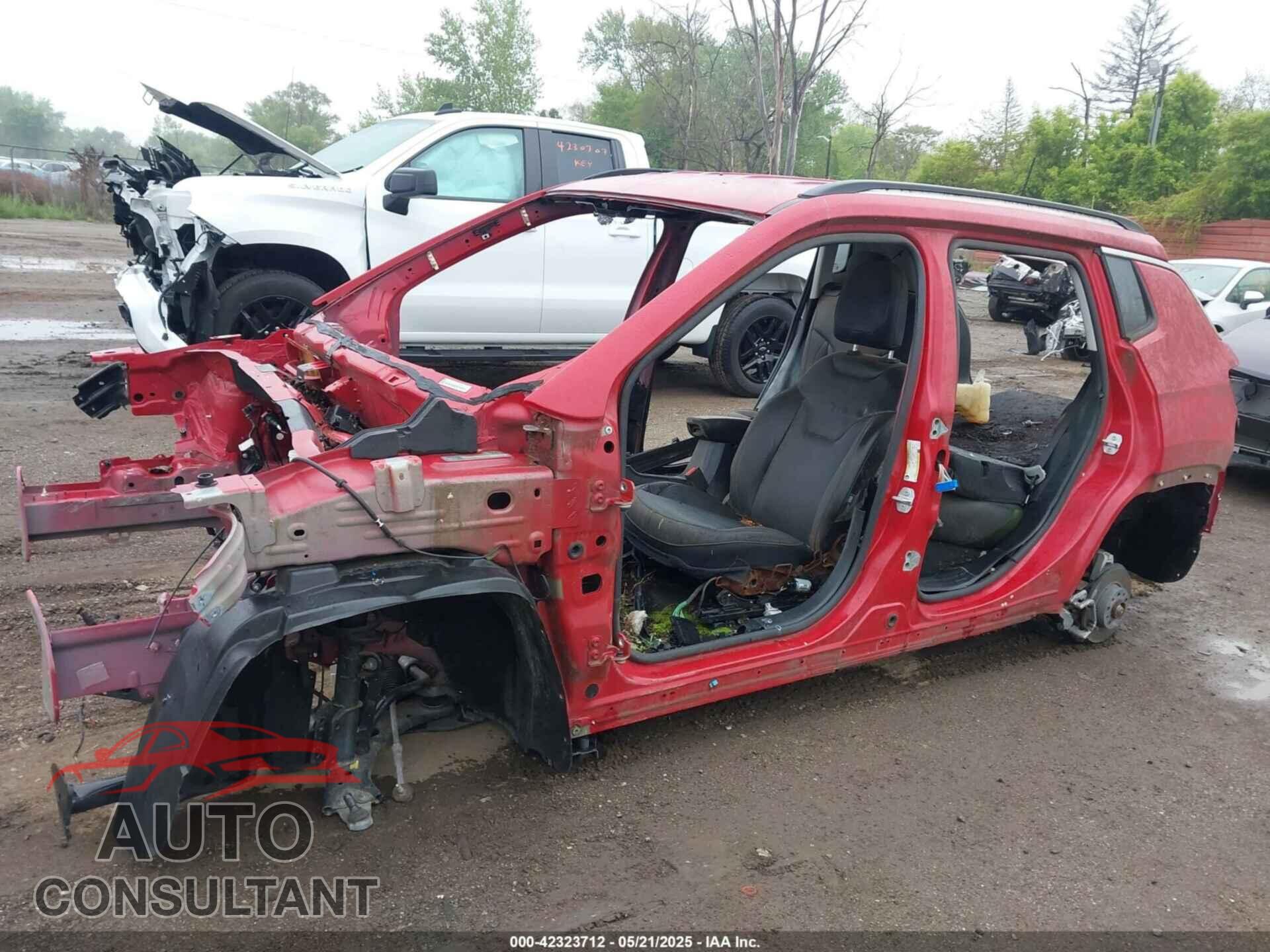 JEEP COMPASS 2019 - 3C4NJDCB7KT791012