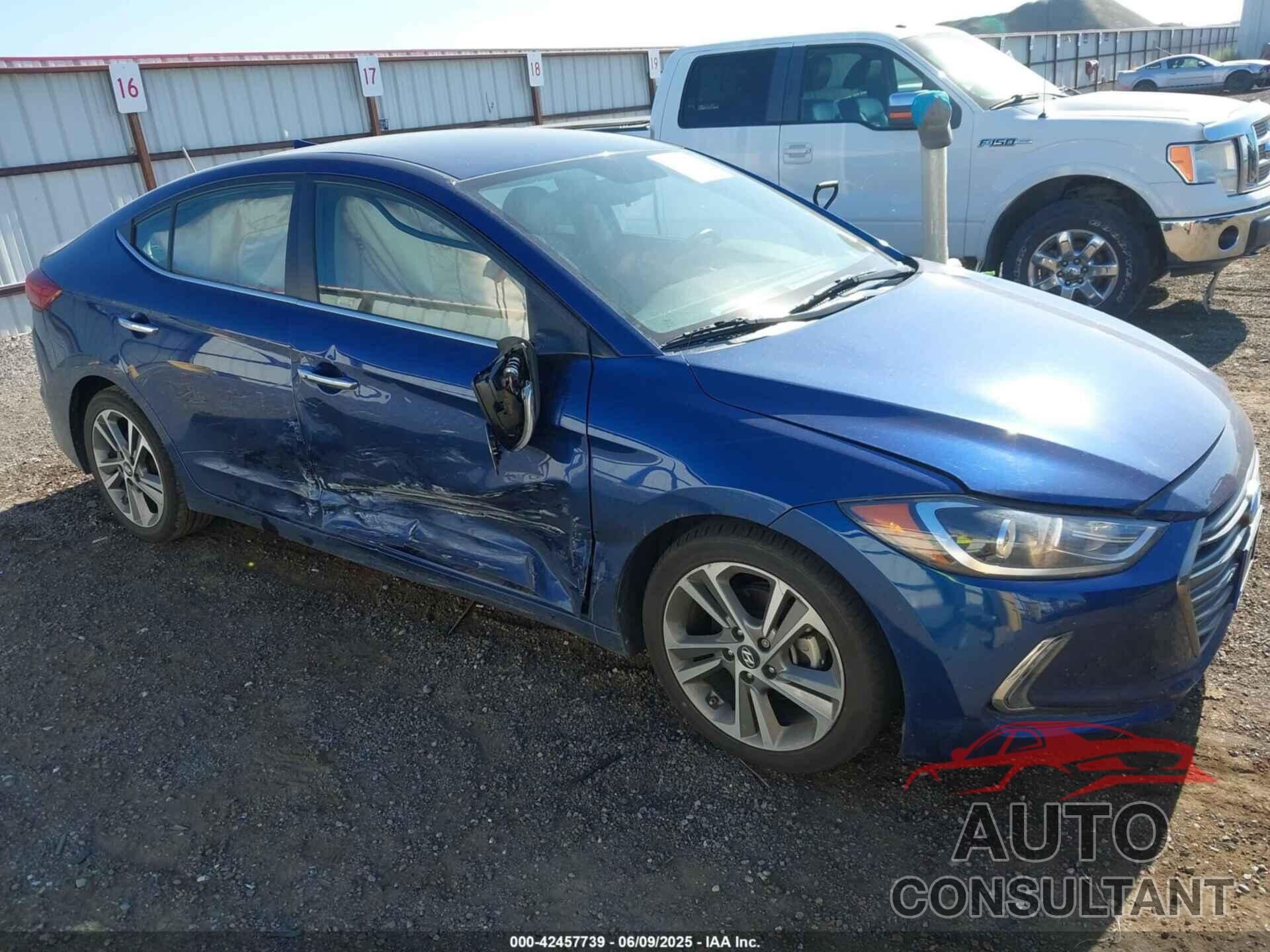 HYUNDAI ELANTRA 2017 - 5NPD84LF4HH064509