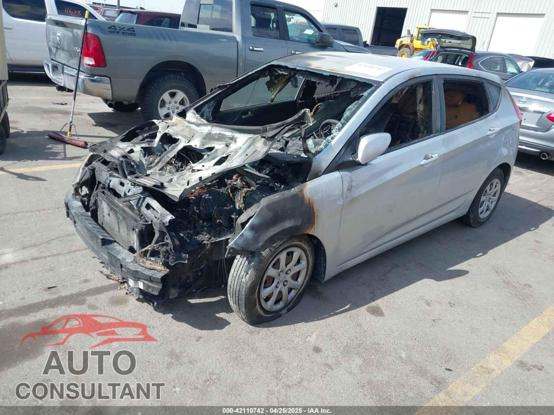 HYUNDAI ACCENT 2014 - KMHCT5AE8EU176480