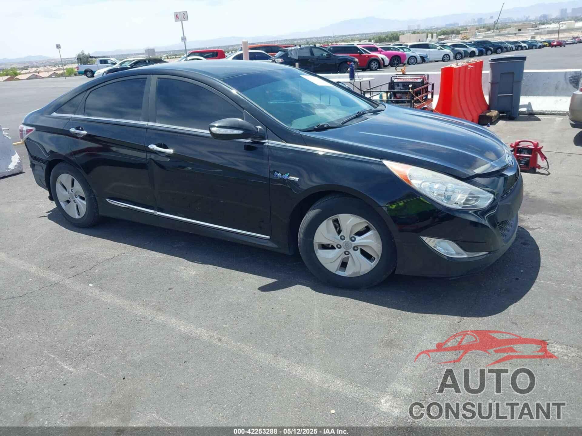HYUNDAI SONATA HYBRID 2013 - KMHEC4A4XDA074365