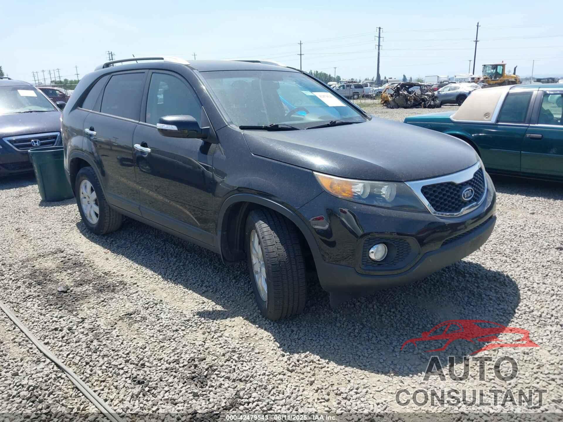 KIA SORENTO 2011 - 5XYKT3A14BG130157