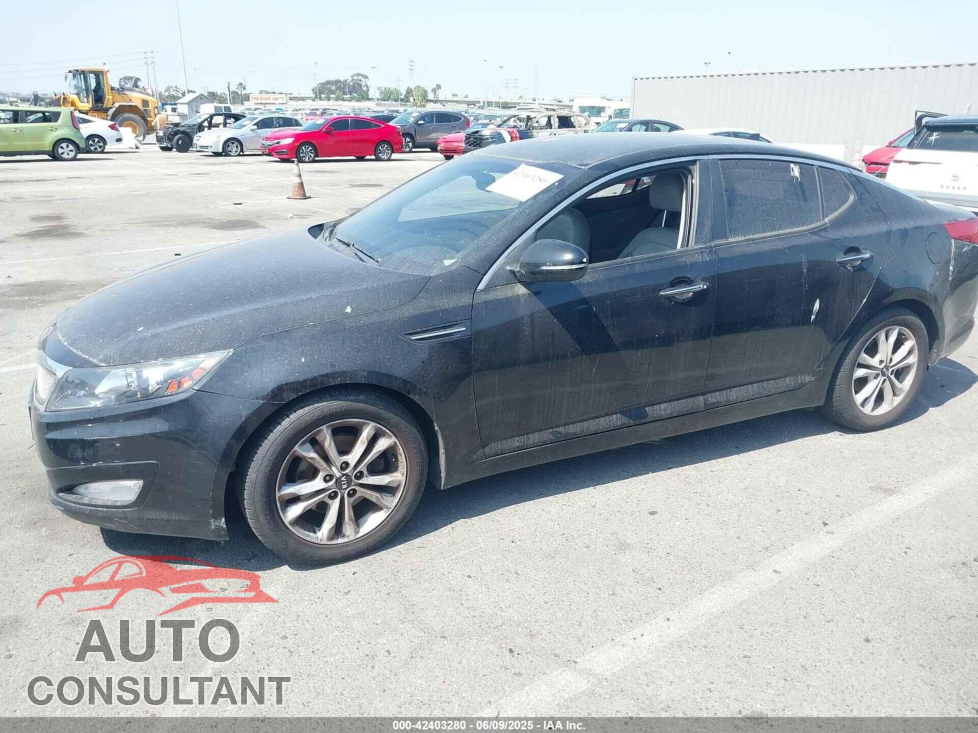 KIA OPTIMA 2011 - KNAGN4A72B5124308