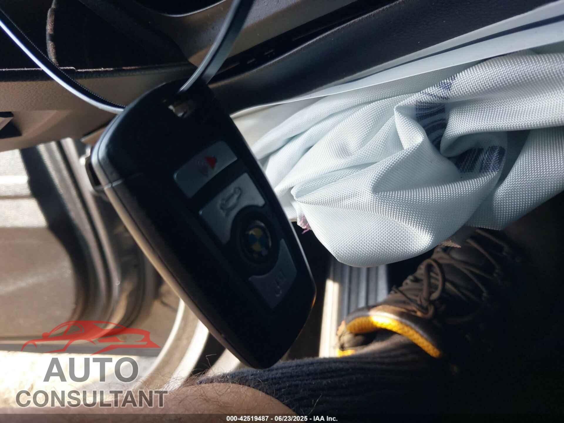 BMW 528I 2015 - WBA5A7C57FD628557